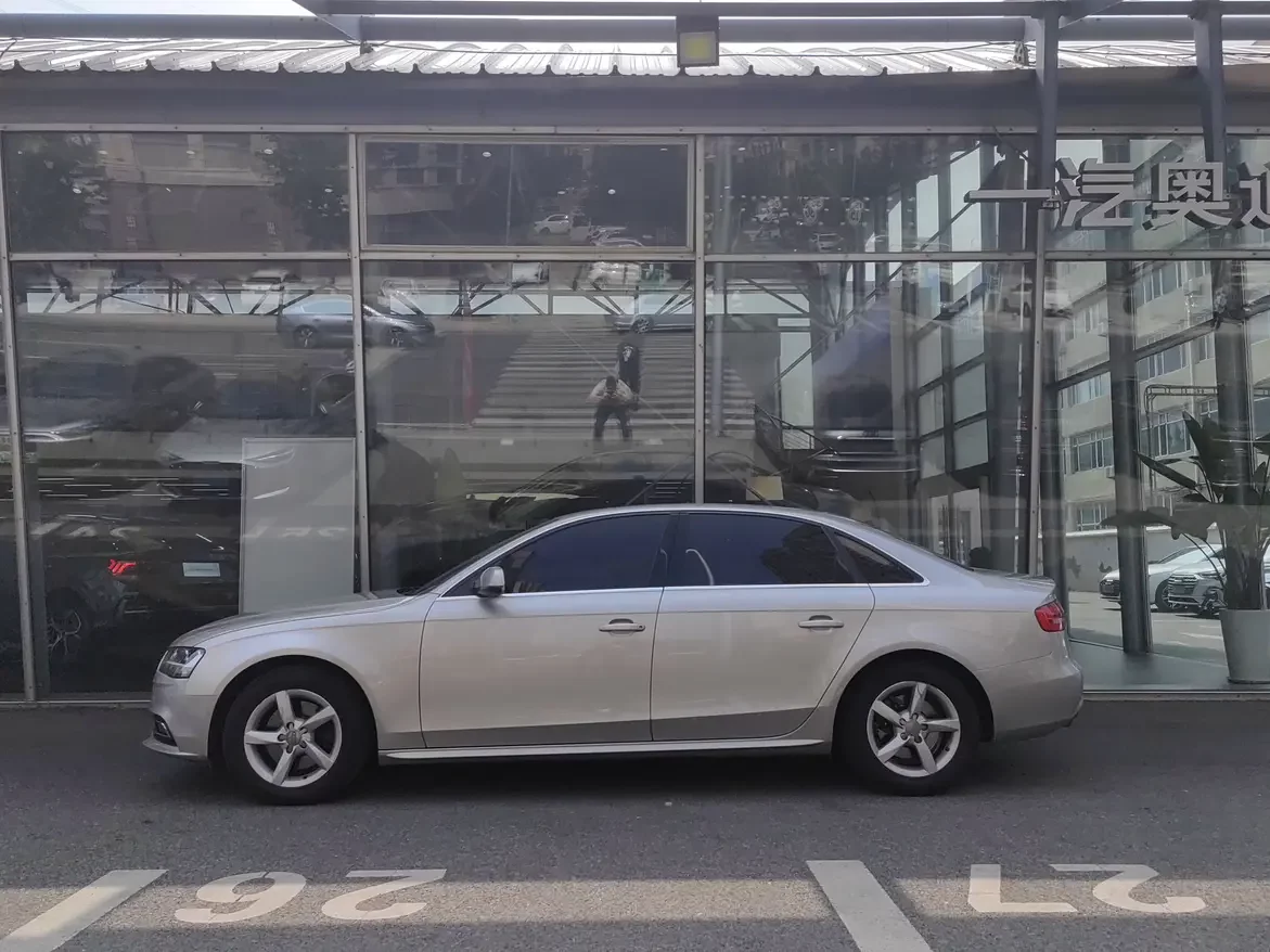 Audi A4L
