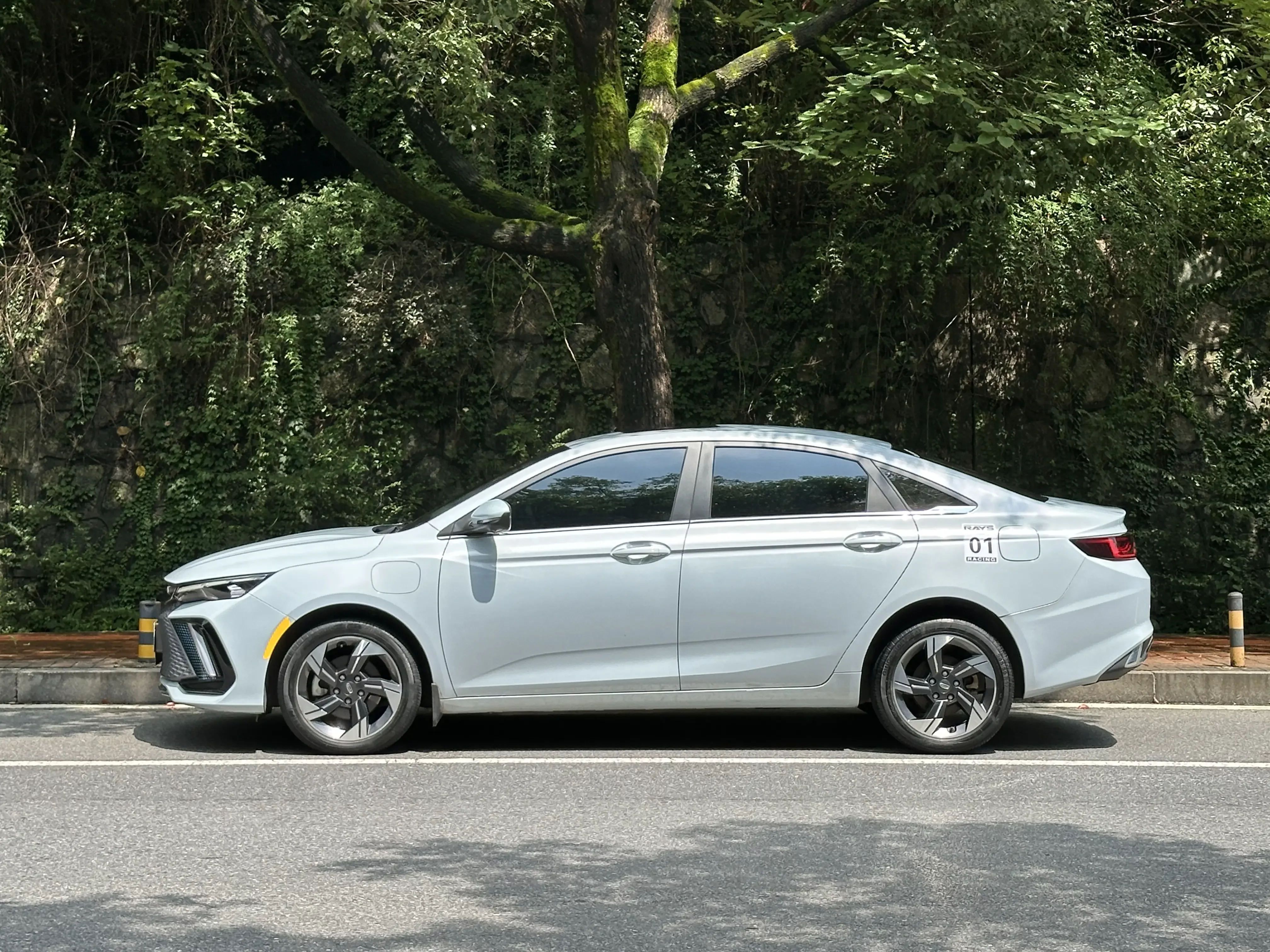 Geely Emgrand L HiP