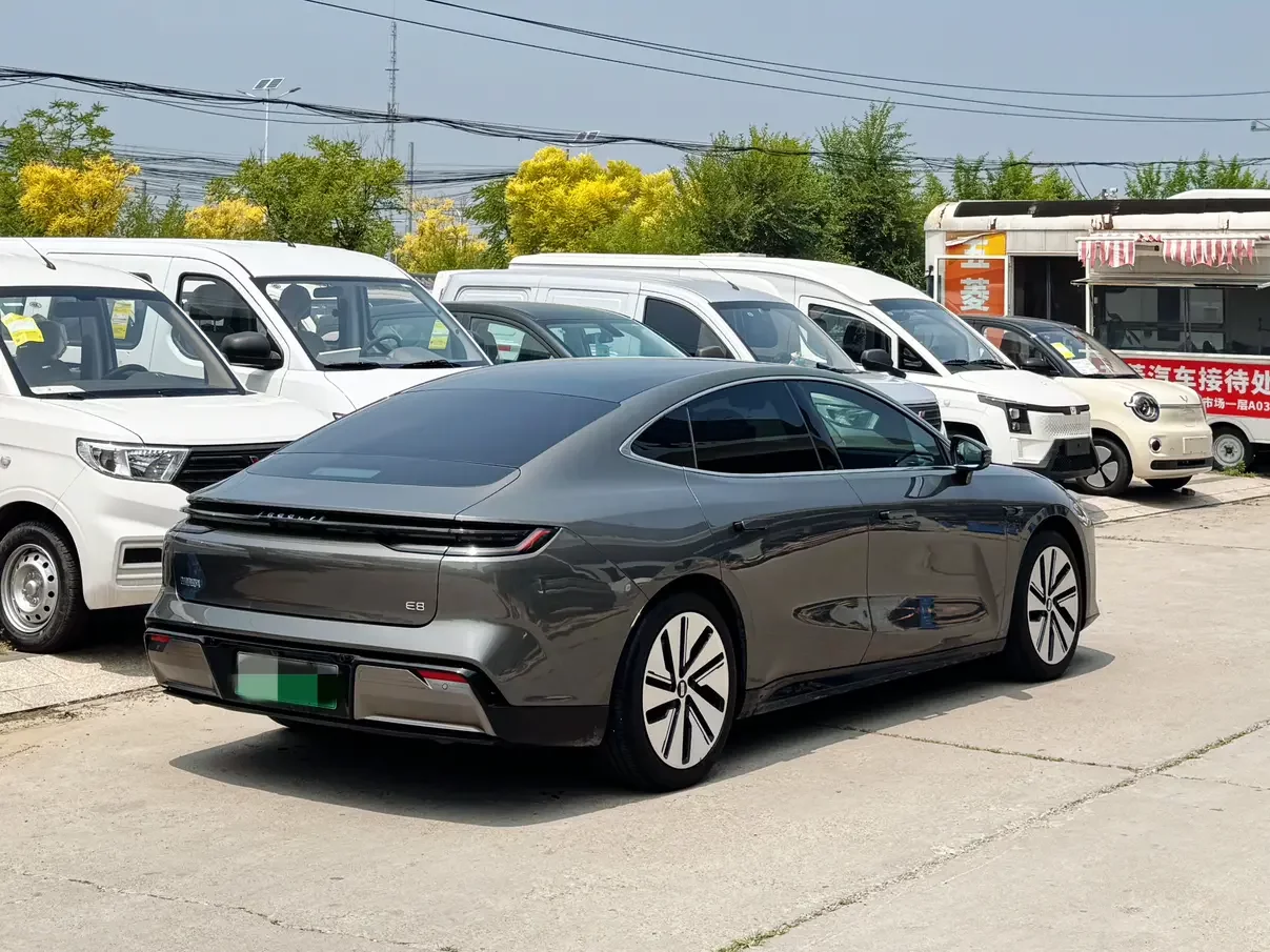 Geely Galaxy E8