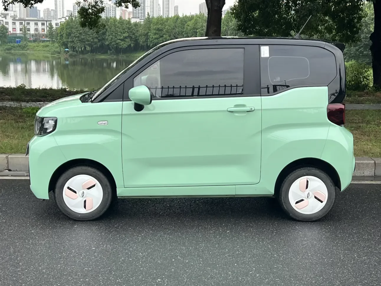 Chery QQ ice cream