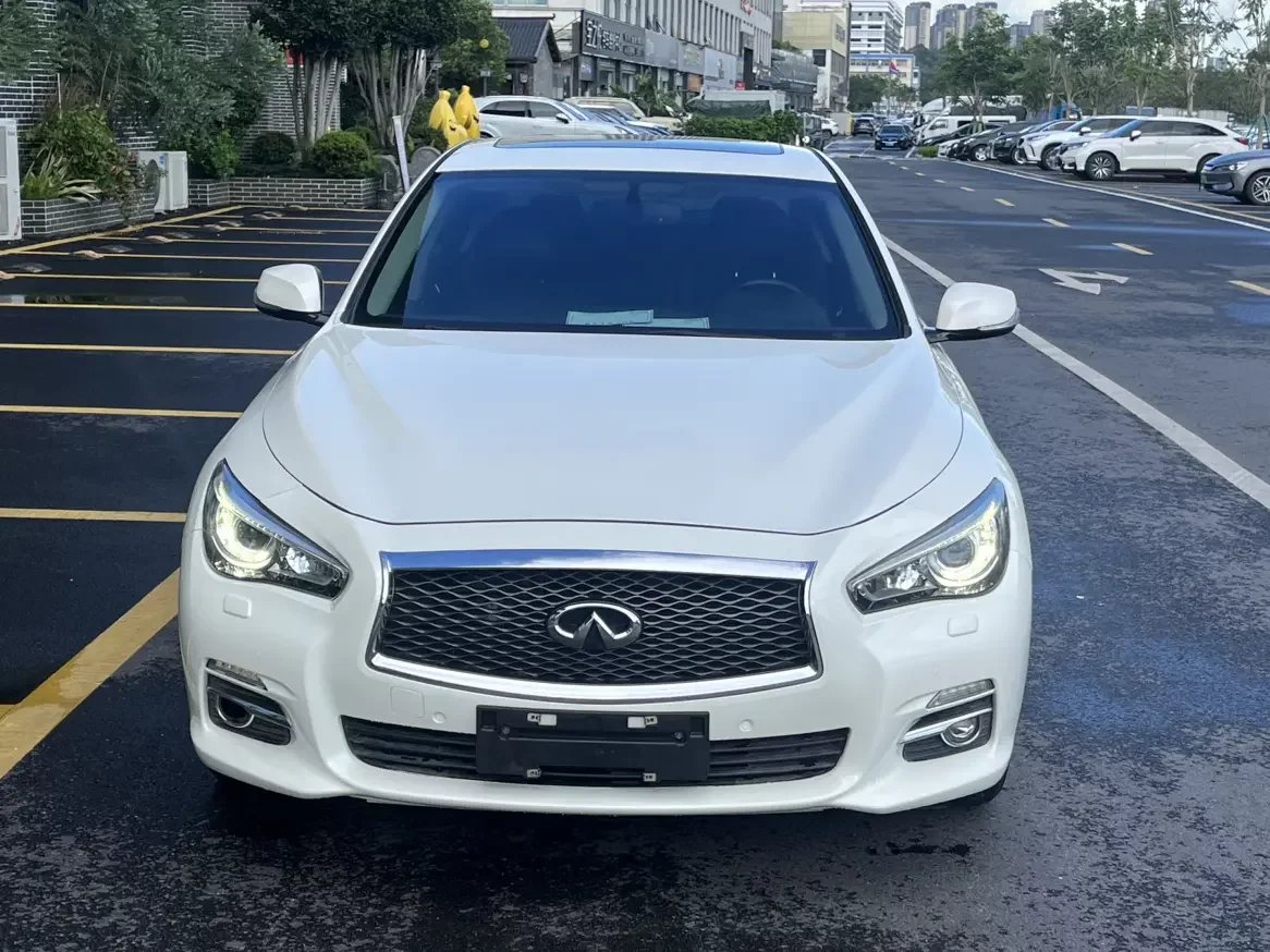 Infiniti Q50L  из Китая