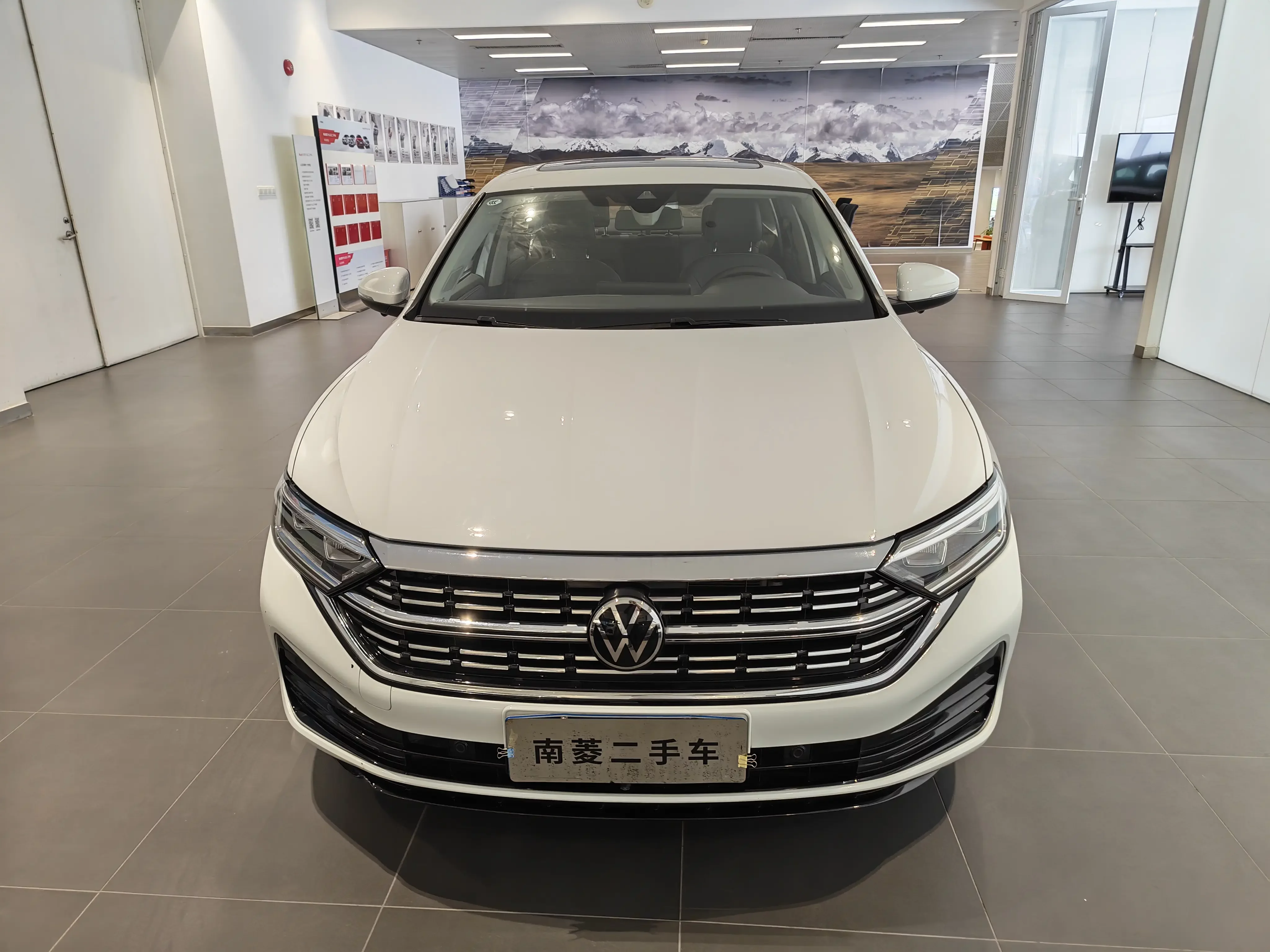 Volkswagen Sagitar