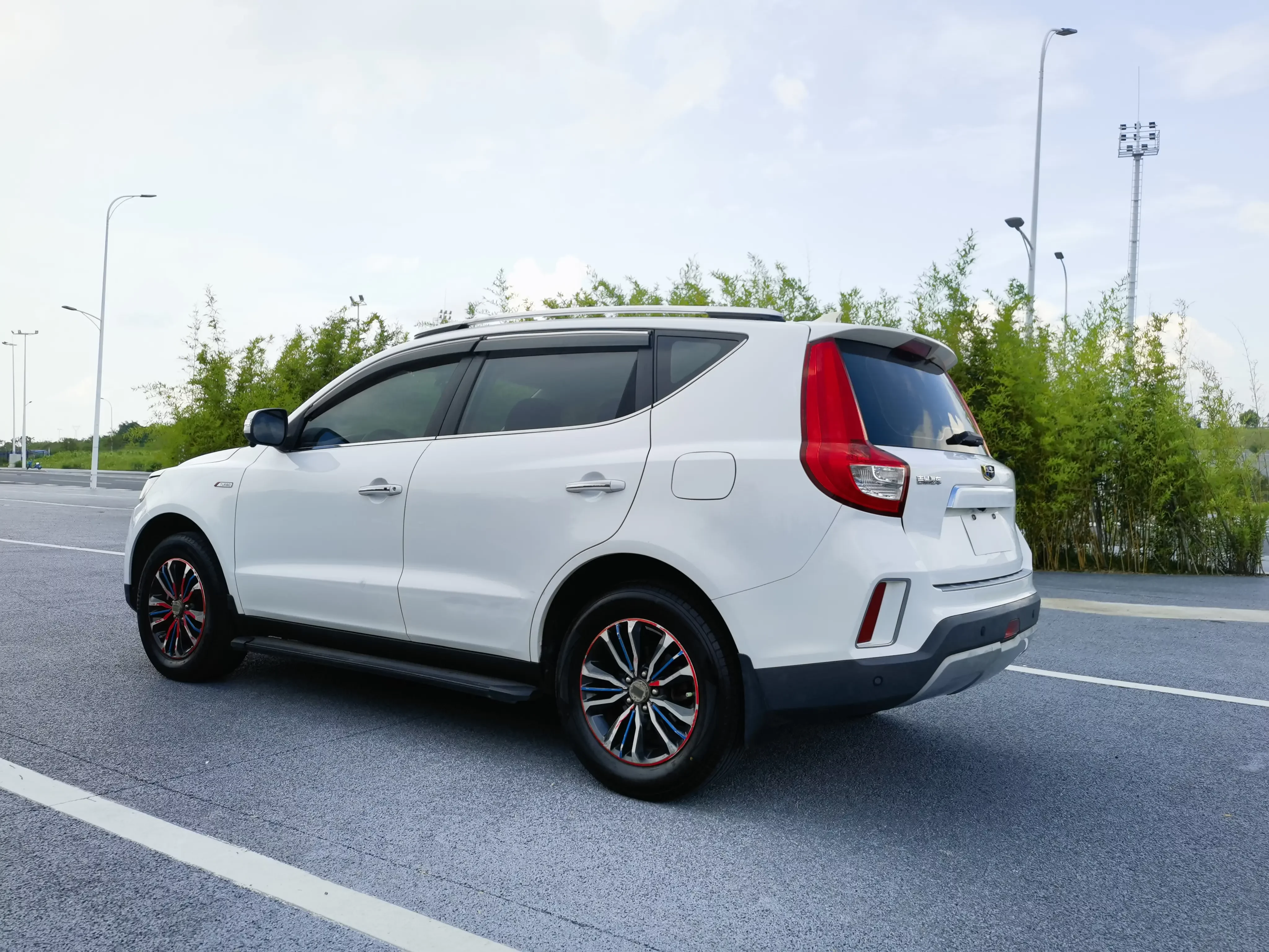 Geely Vision X6