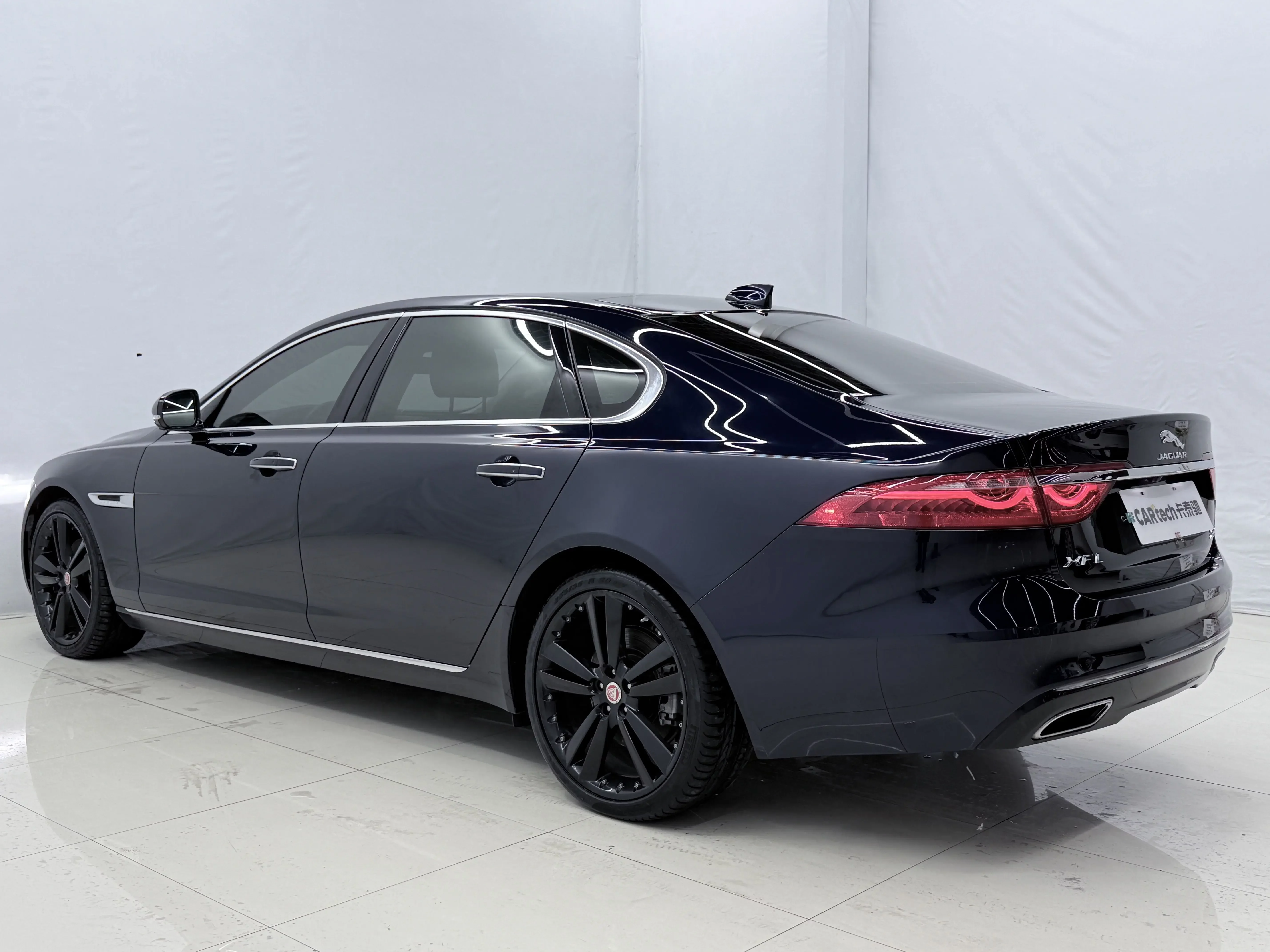 Jaguar XFL