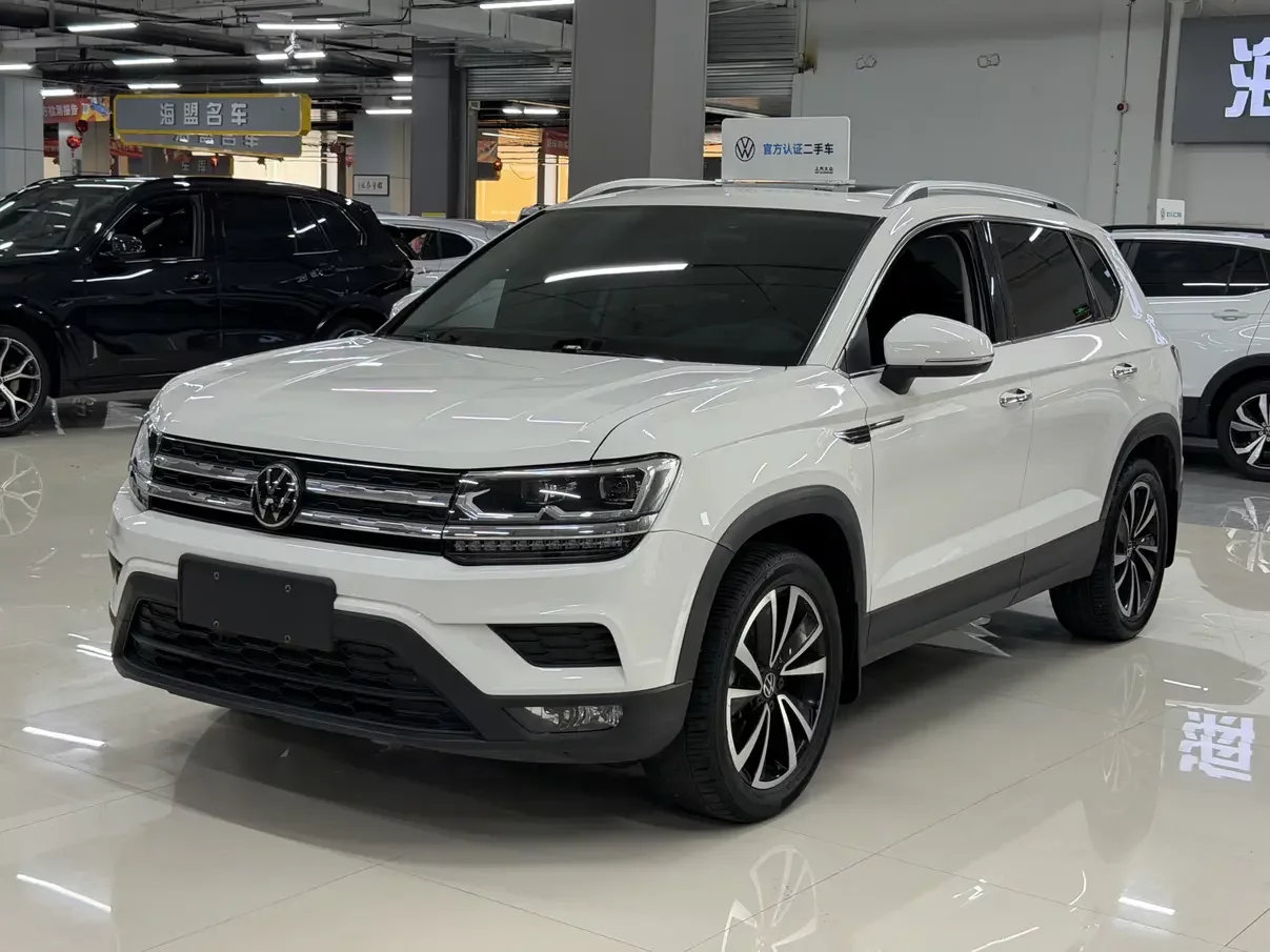 Volkswagen Tharu