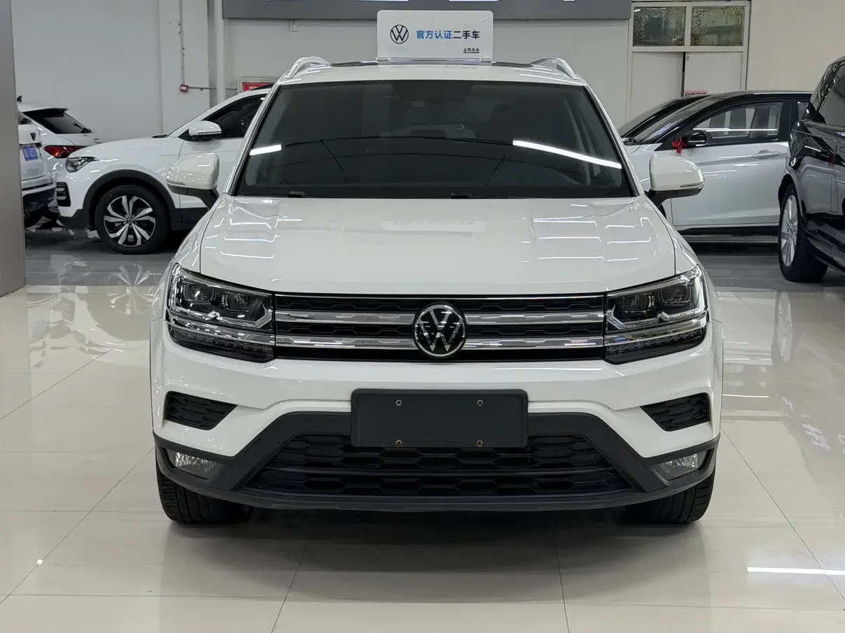 Volkswagen Tharu