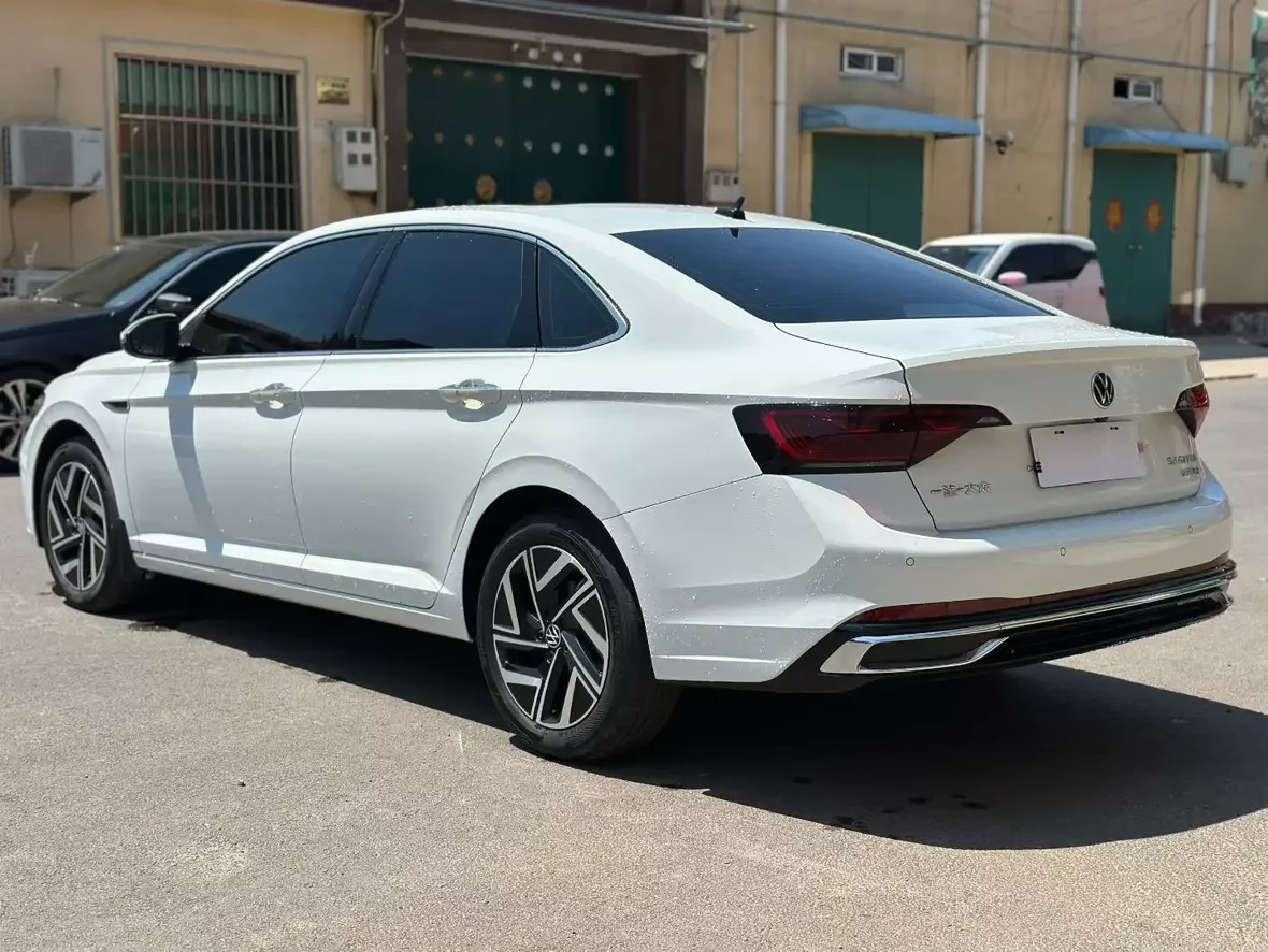 Volkswagen Sagitar