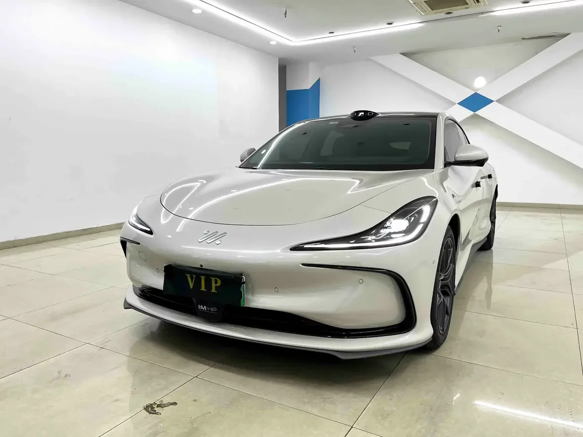 Zhiji L6  из Китая