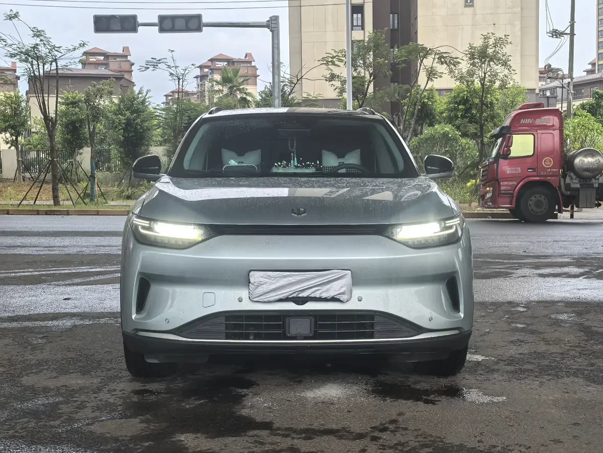 Leapmotor Zero running C11