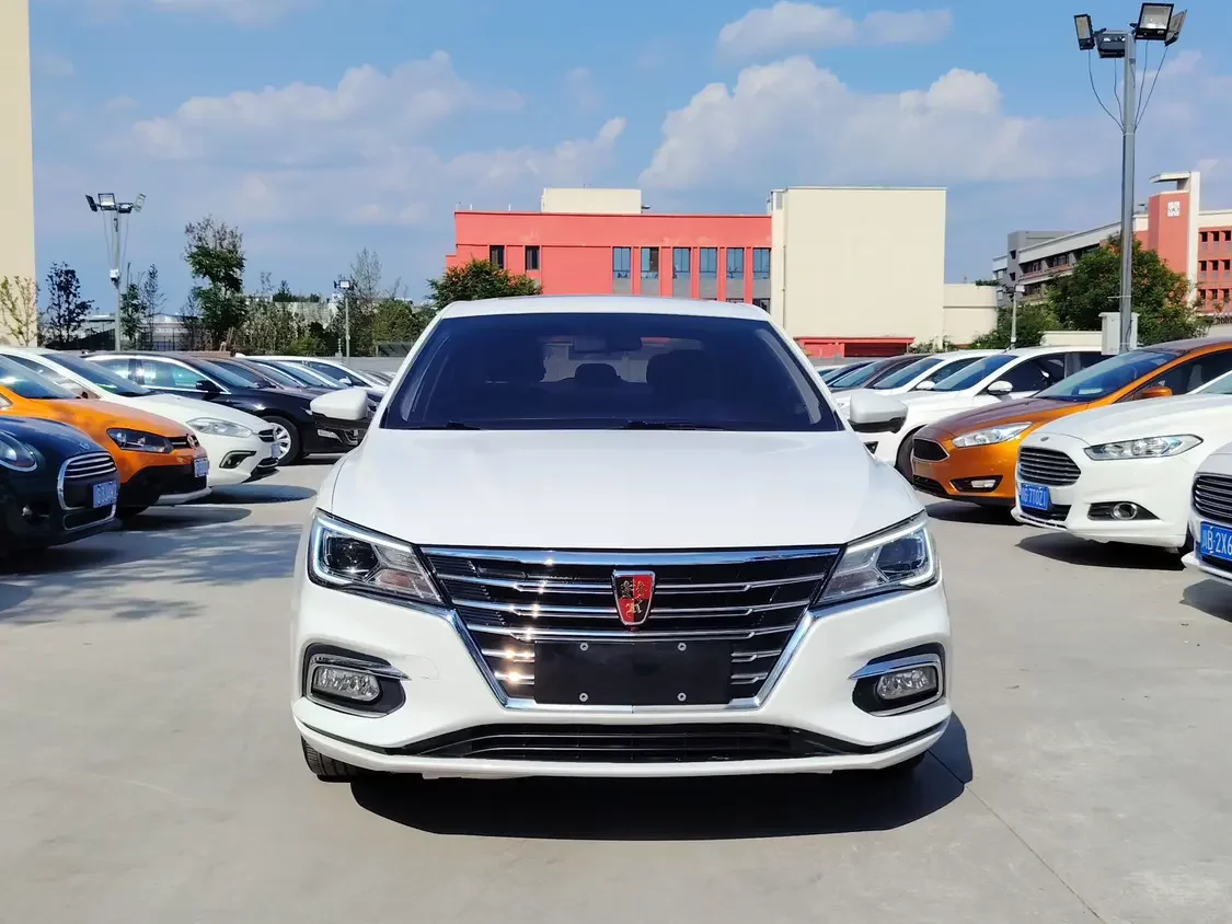 Roewe i5