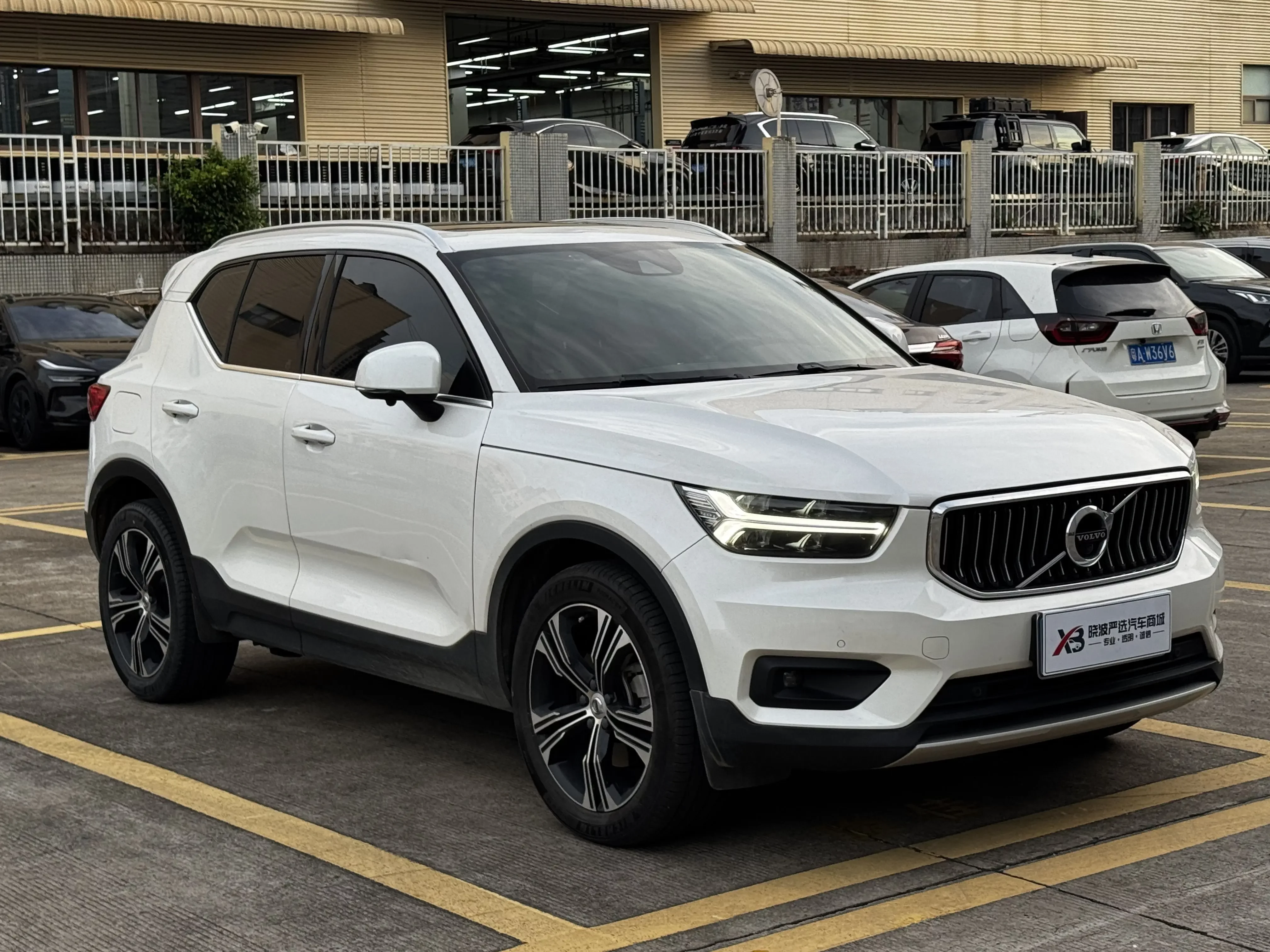 Volvo XC40