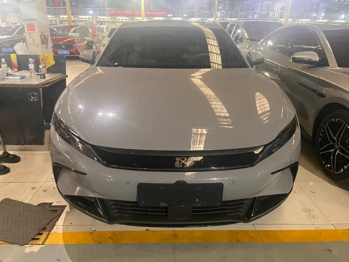 BYD Han EV