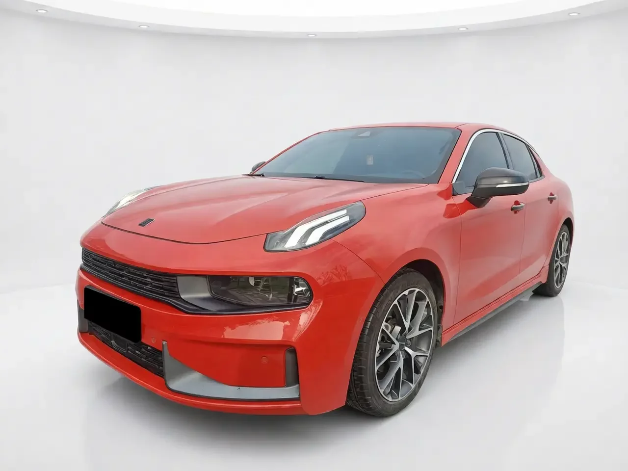 Lynk & Co 03