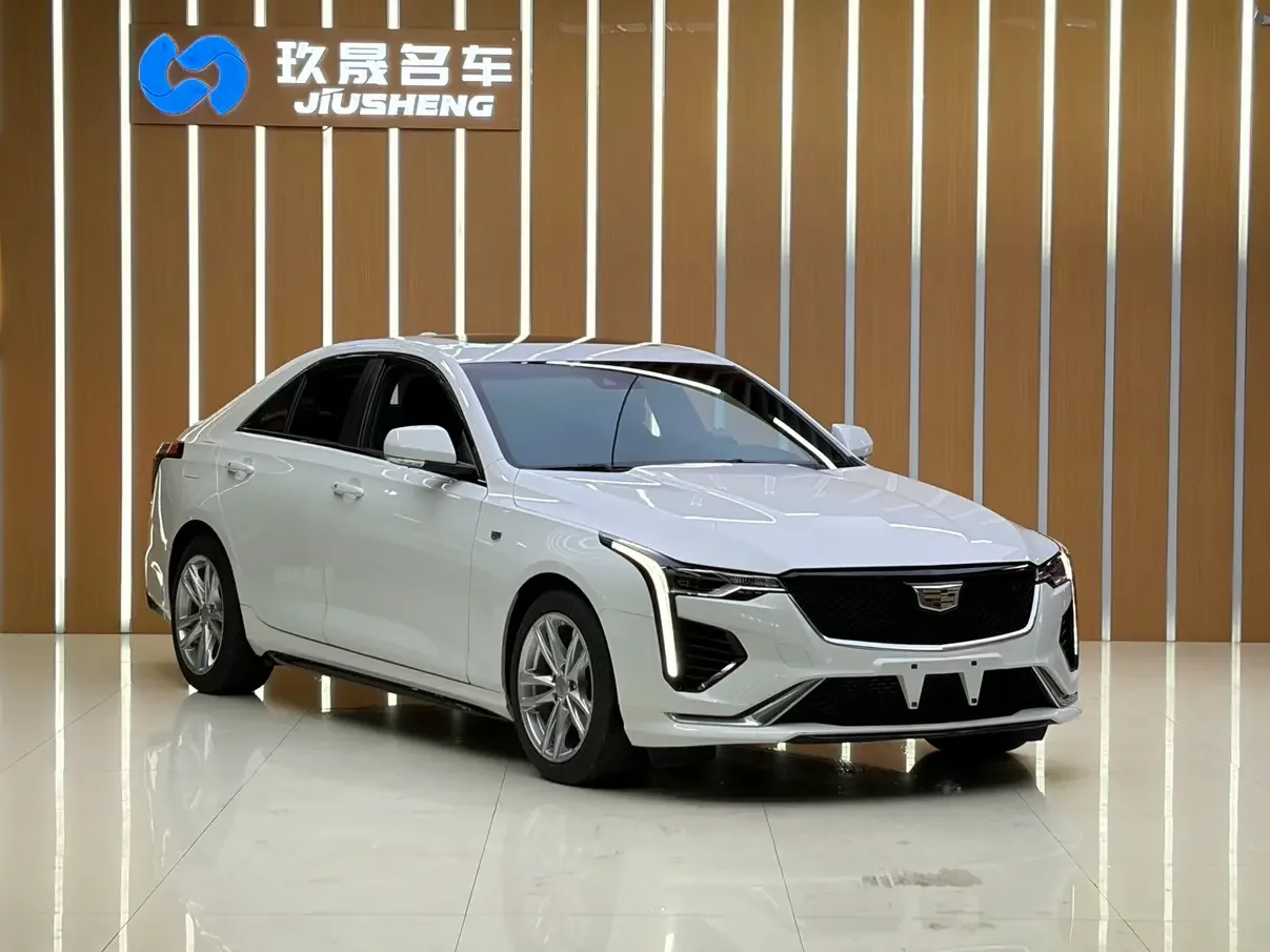 Cadillac CT4