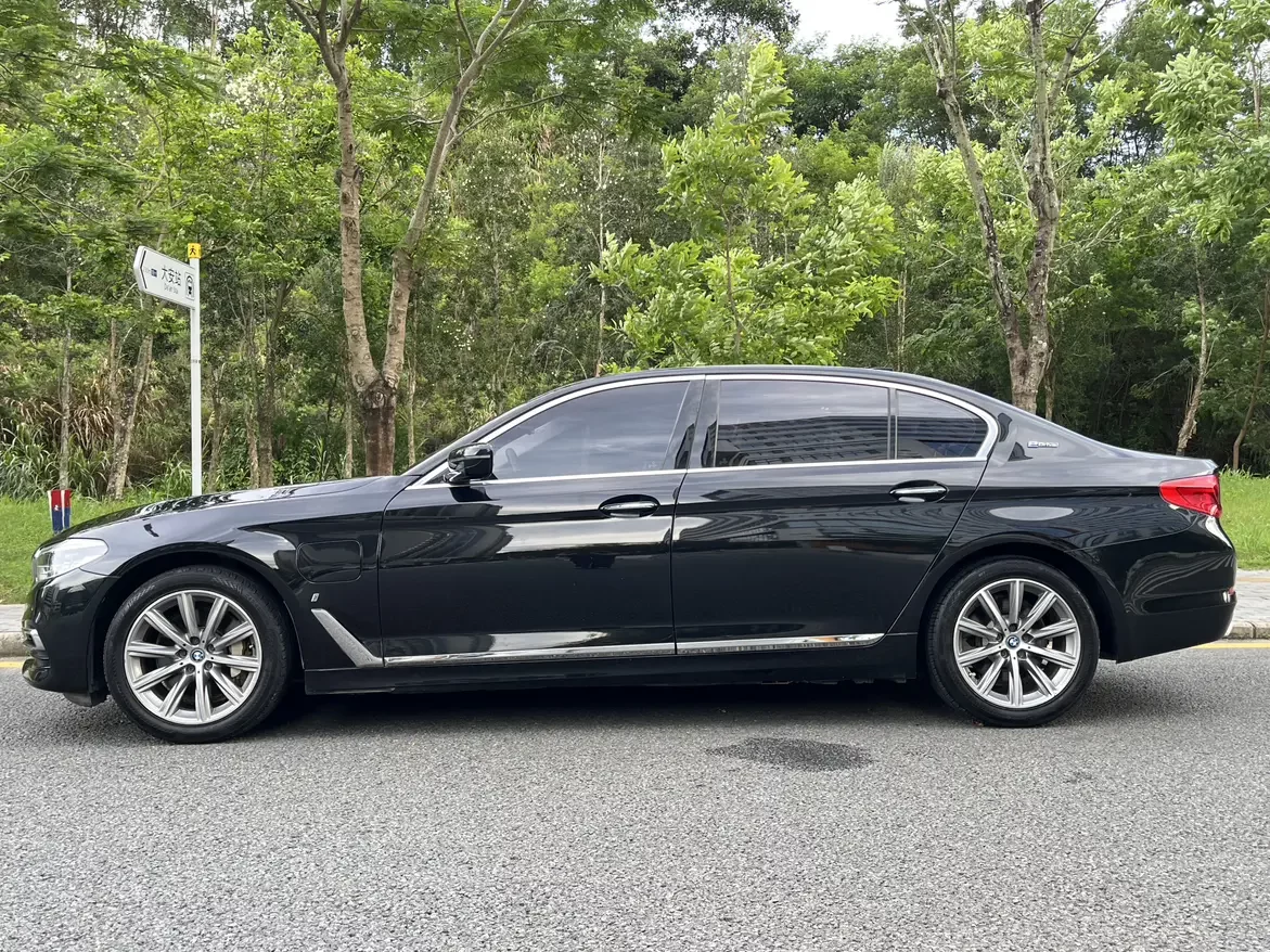 BMW 5 Series PHEV