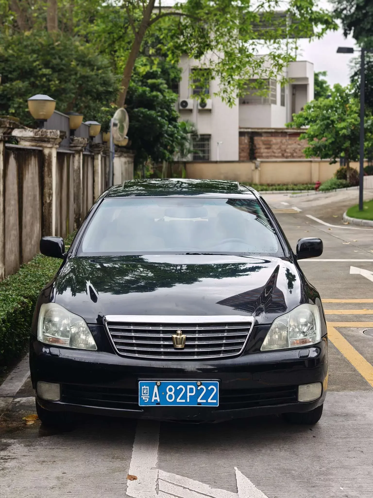 Toyota crown  из Китая