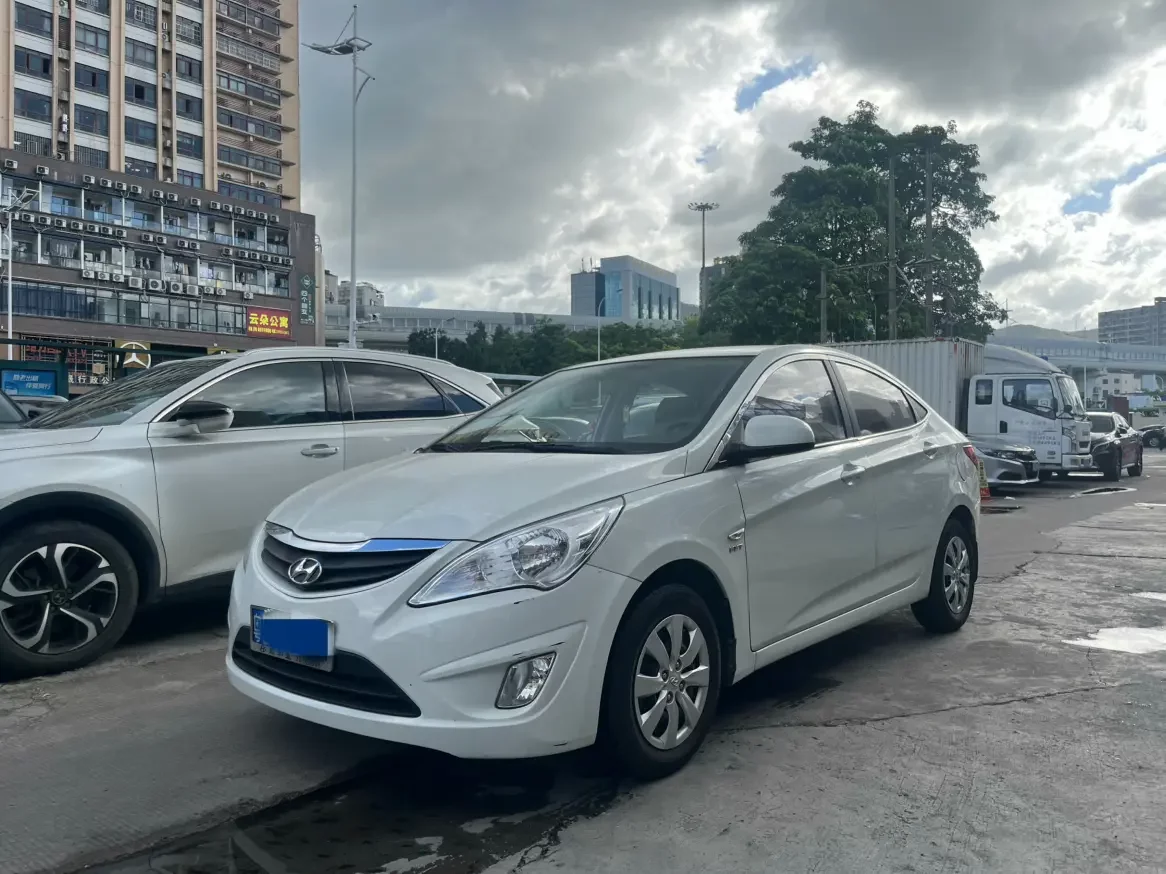 Hyundai Verna