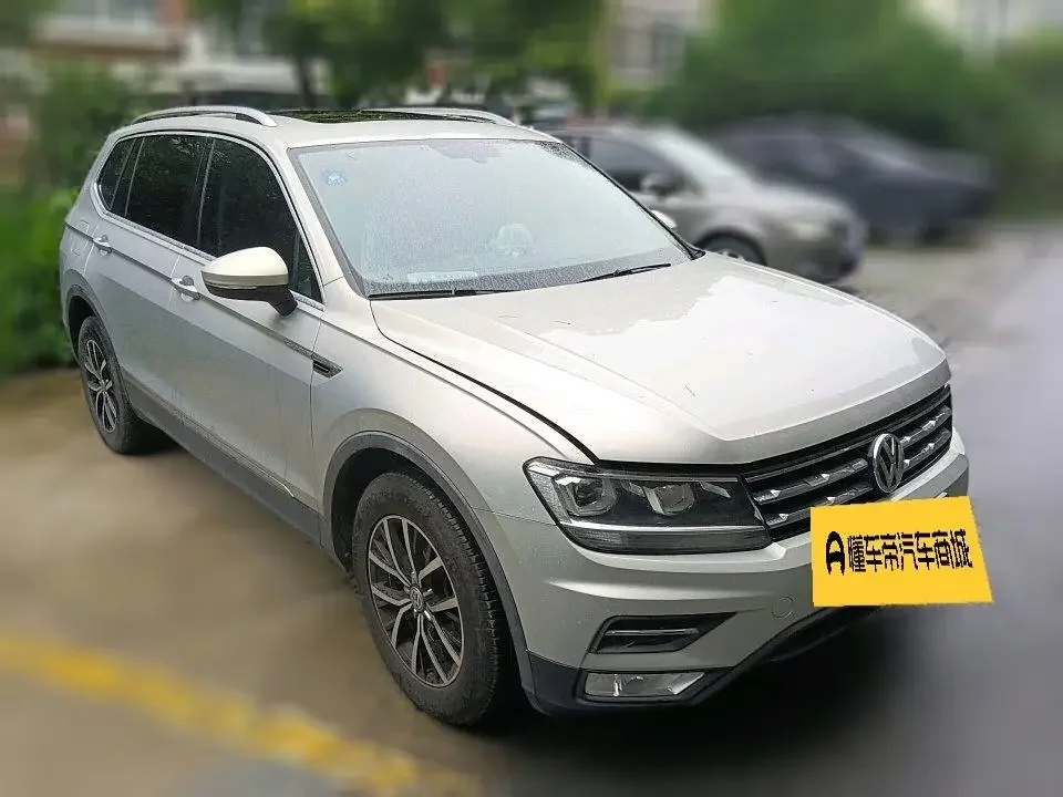 Volkswagen Tiguan L