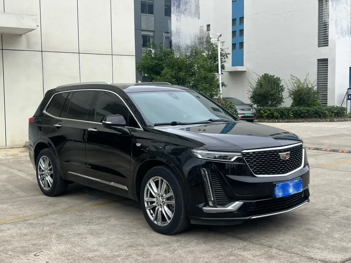 Cadillac XT6