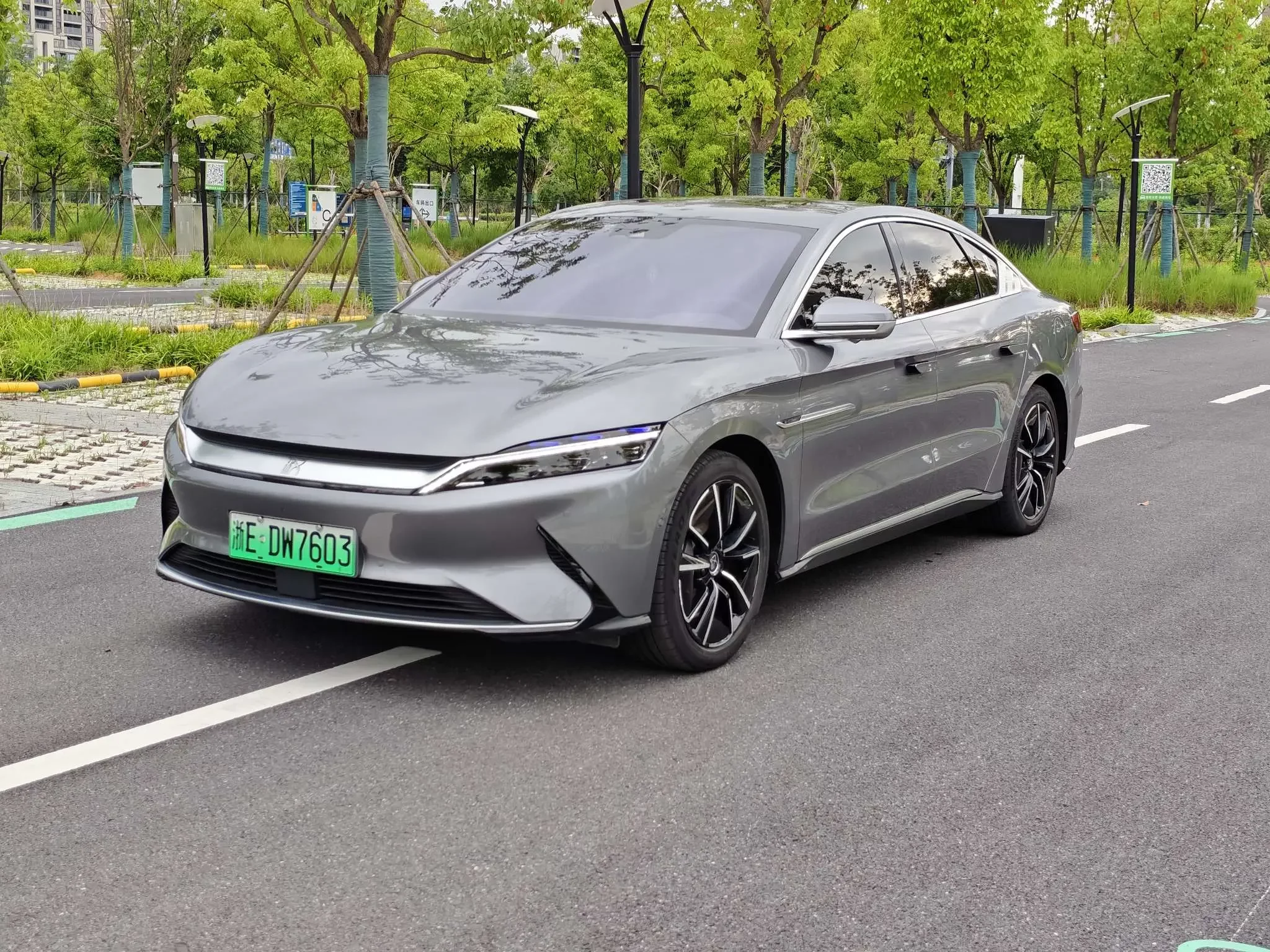 BYD Han EV