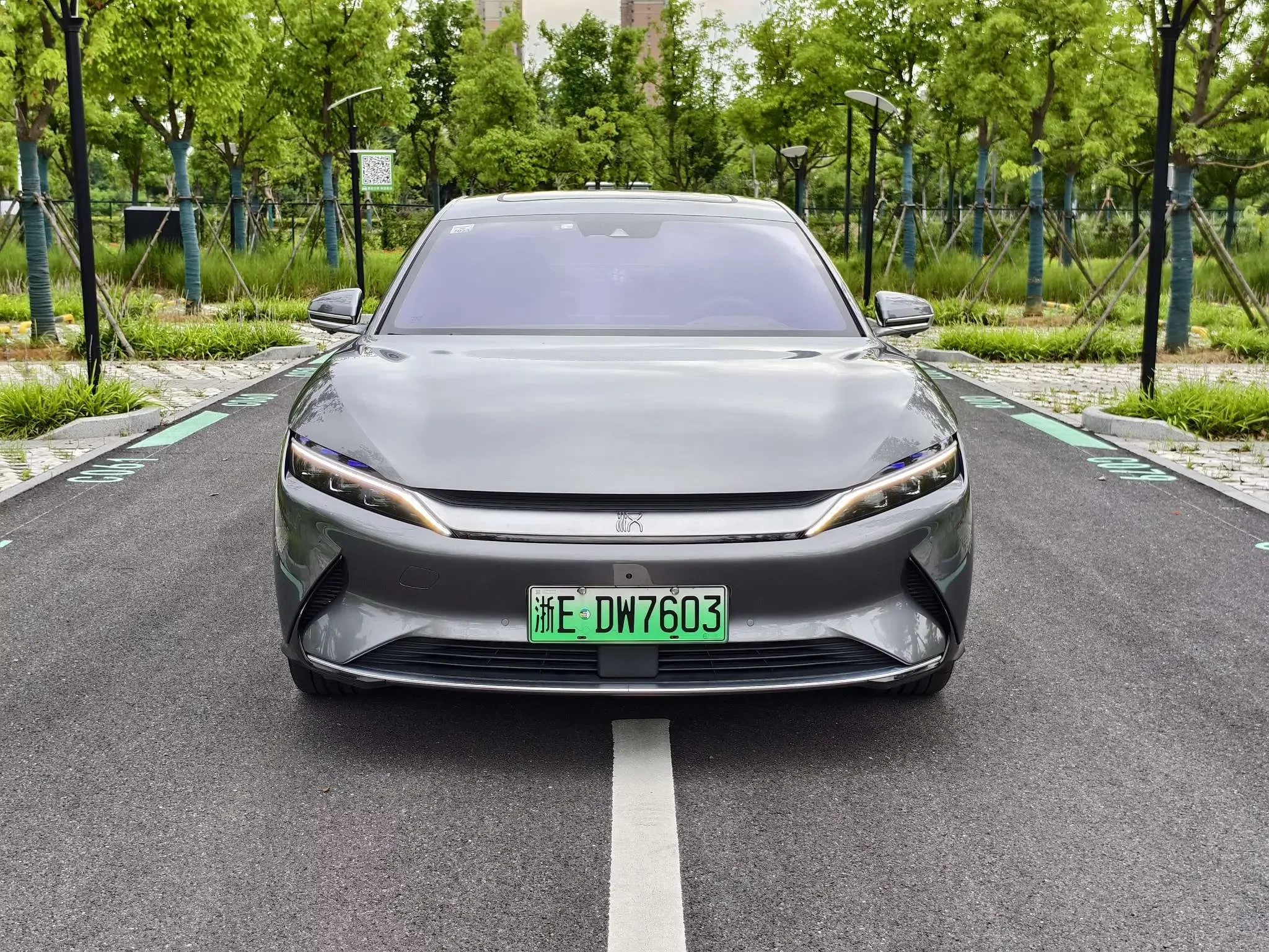 BYD Han EV