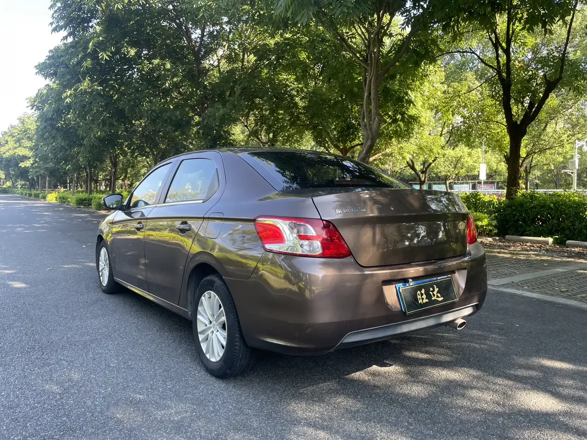 Peugeot 301