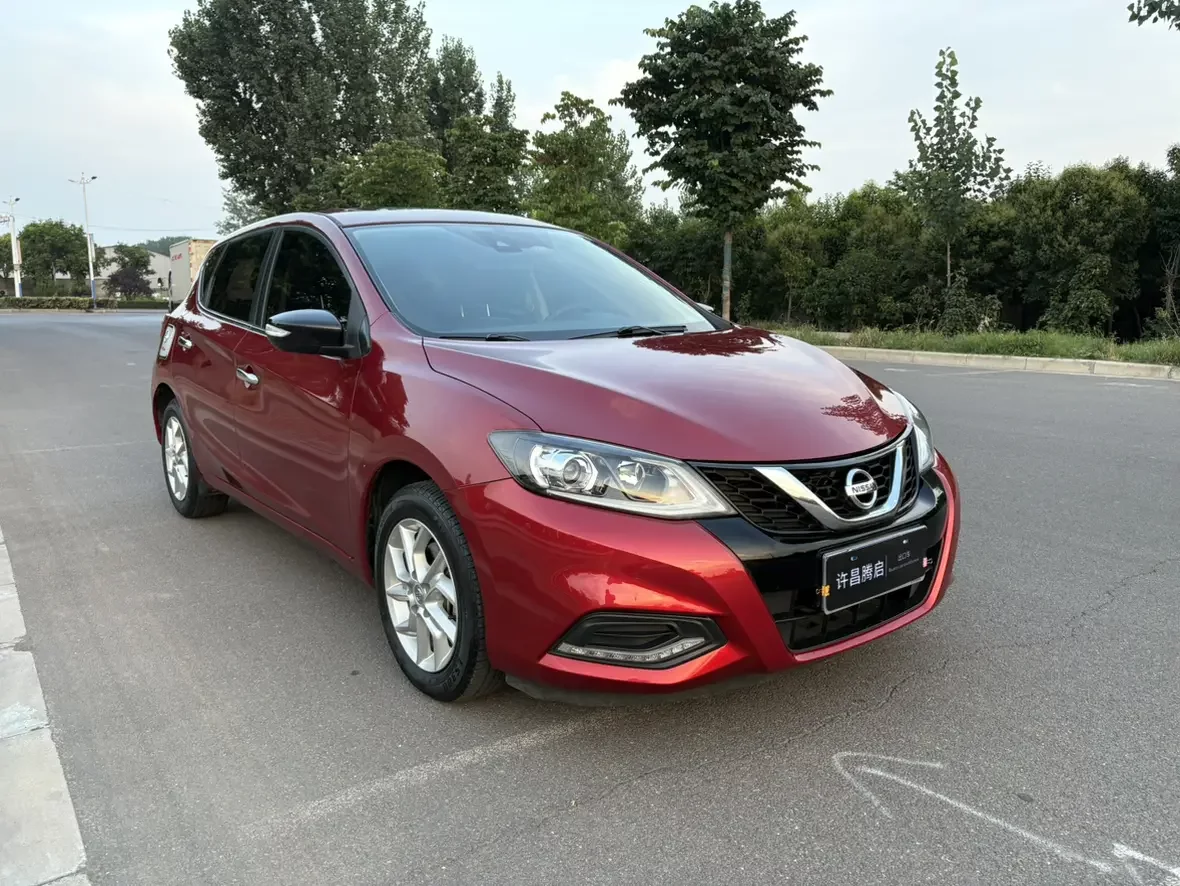 Nissan Tiida