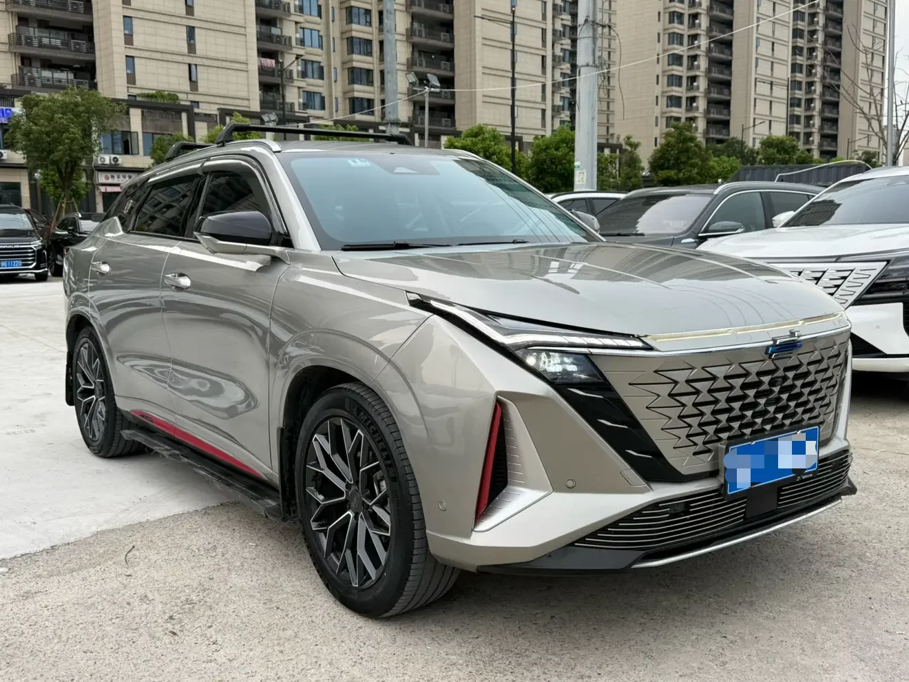 Oshan Changan Auchan Z6