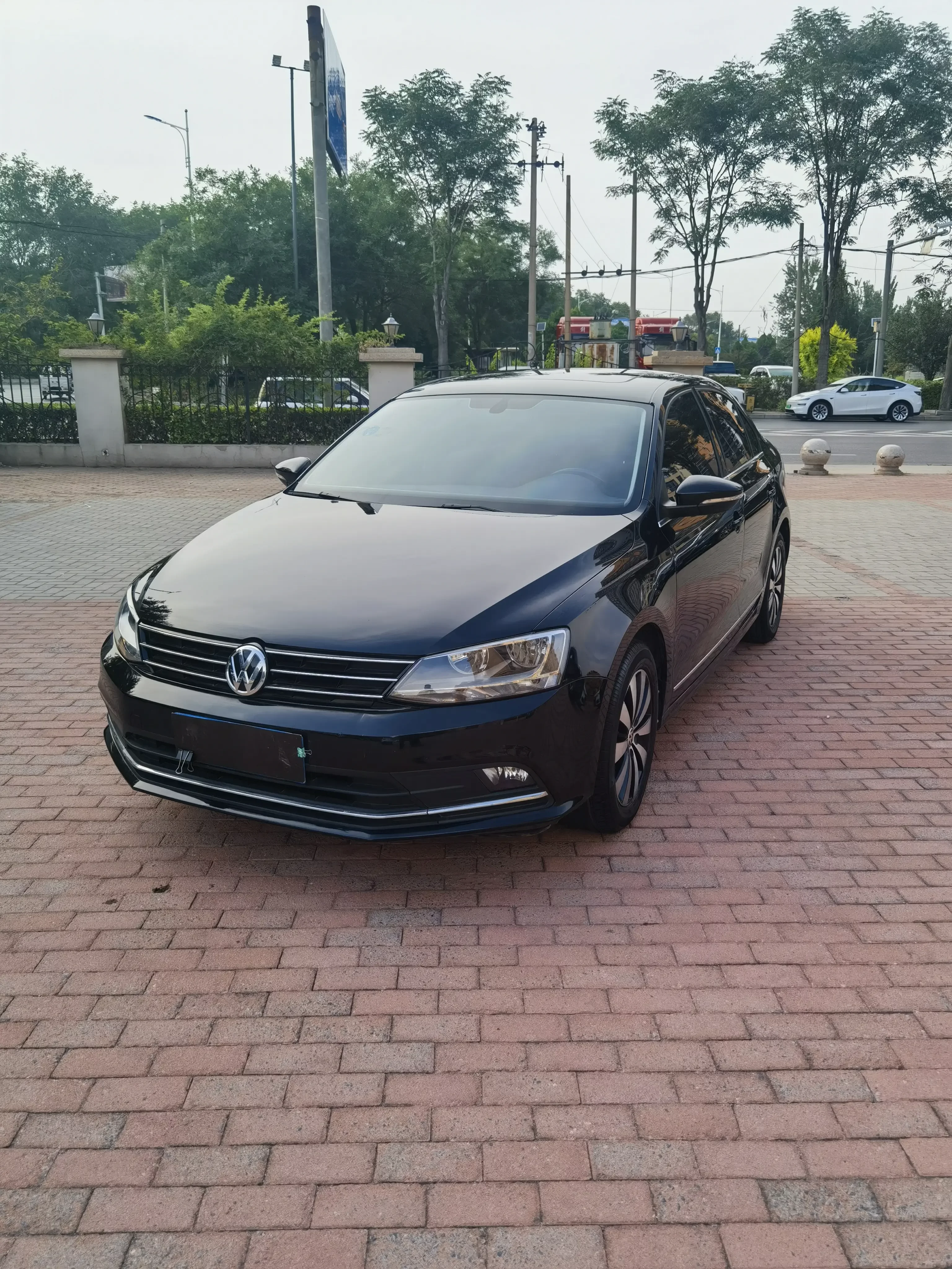Volkswagen Sagitar