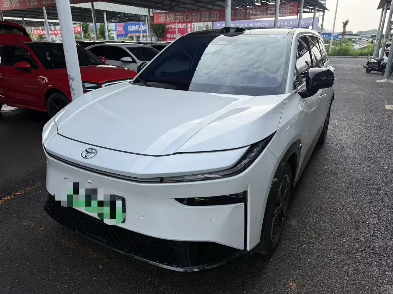 Toyota Bozhi 3X
