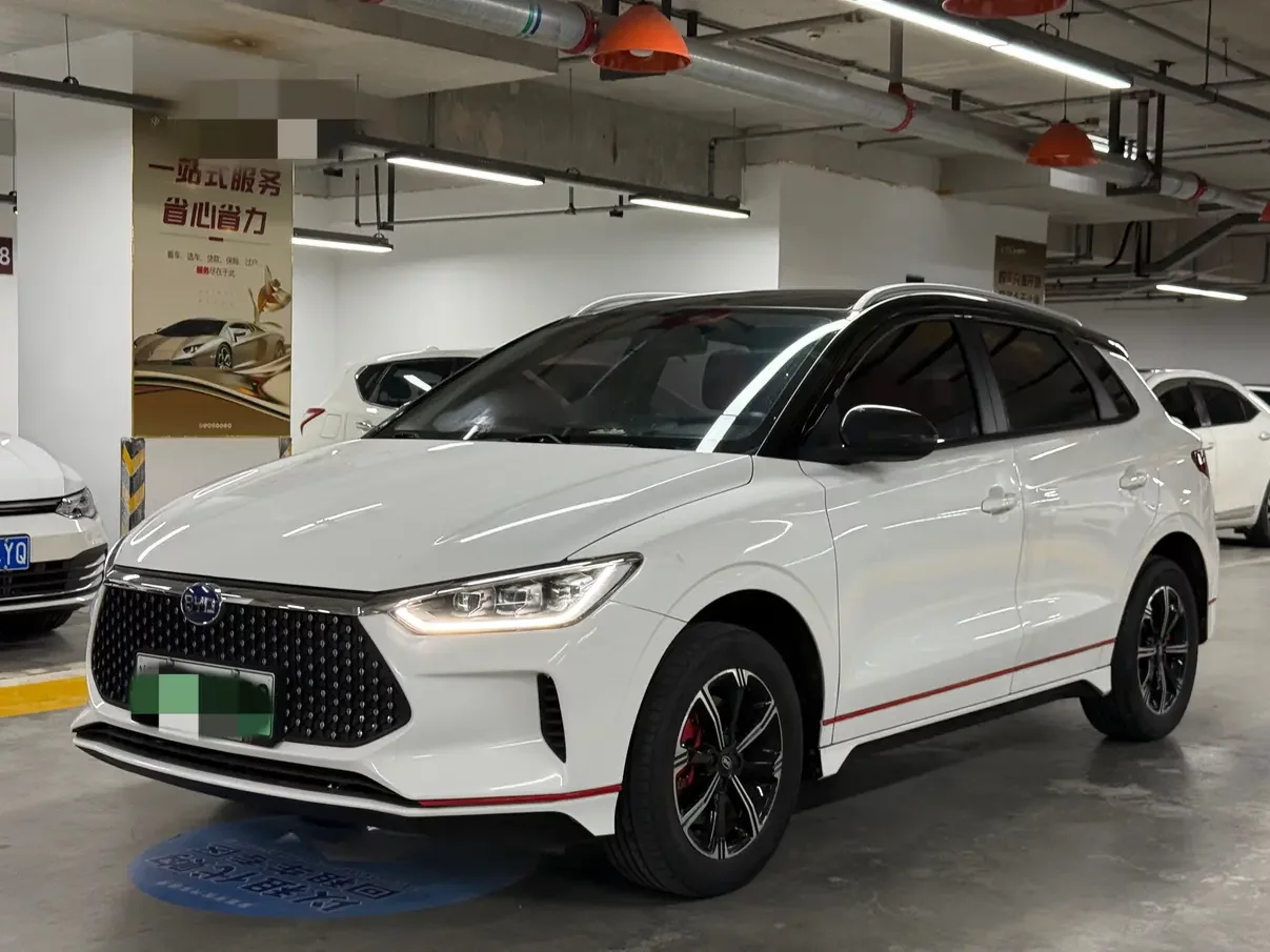 BYD e2