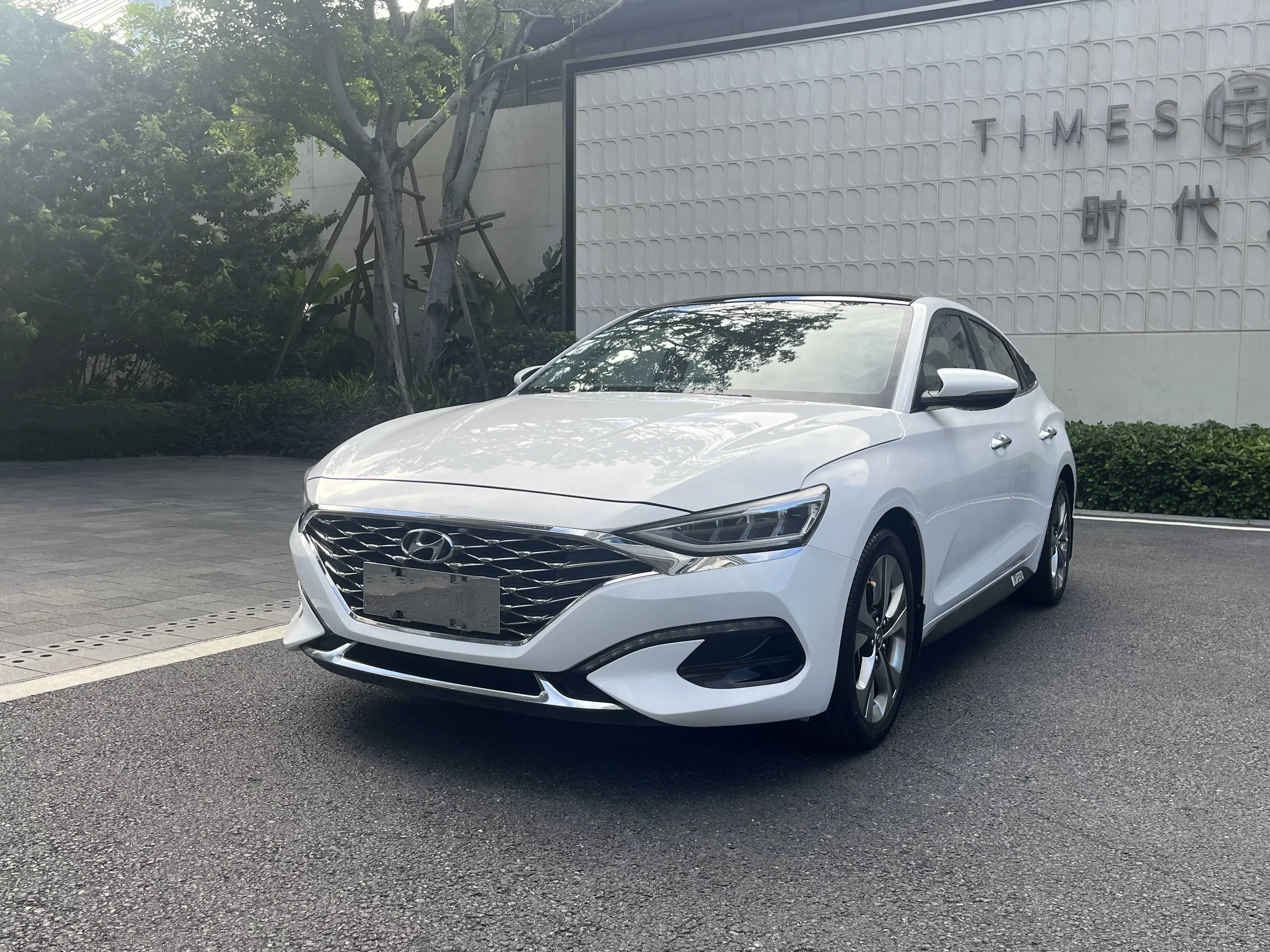 Hyundai Lafesta
