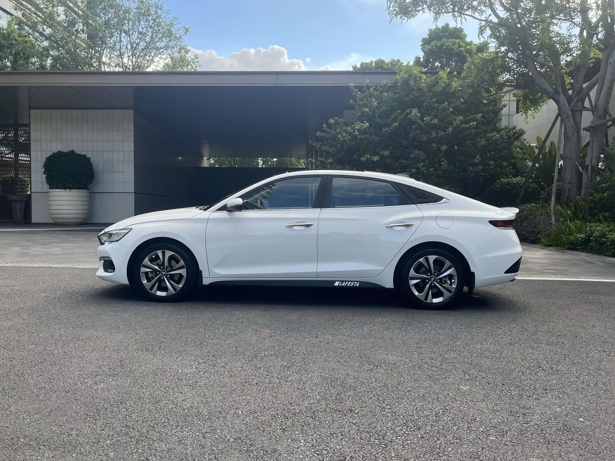 Hyundai Lafesta