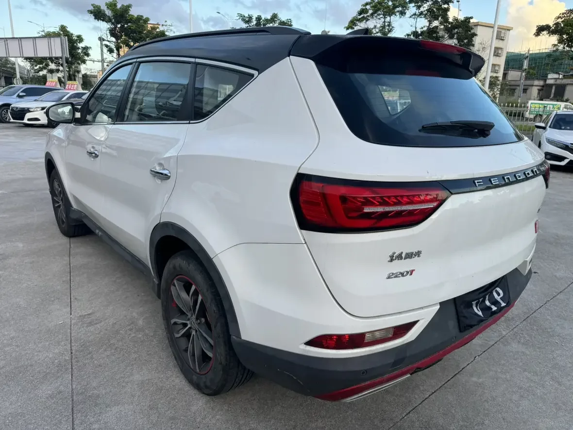 Dongfeng Fengon 580