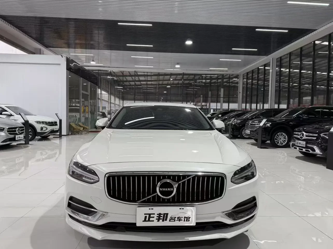 Volvo S90