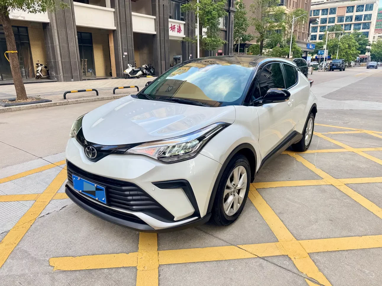 Toyota C-HR Hybrid