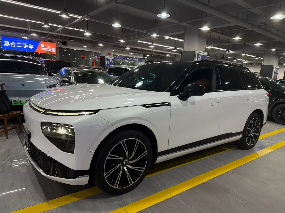 Xpeng G9