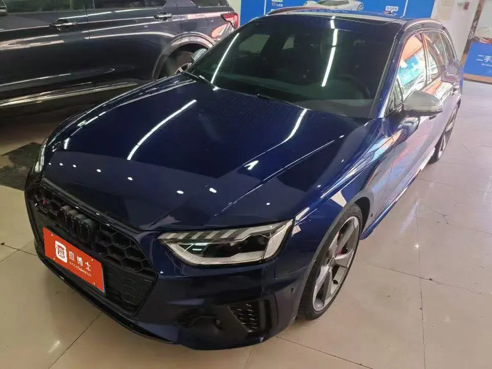 Audi S4  из Китая