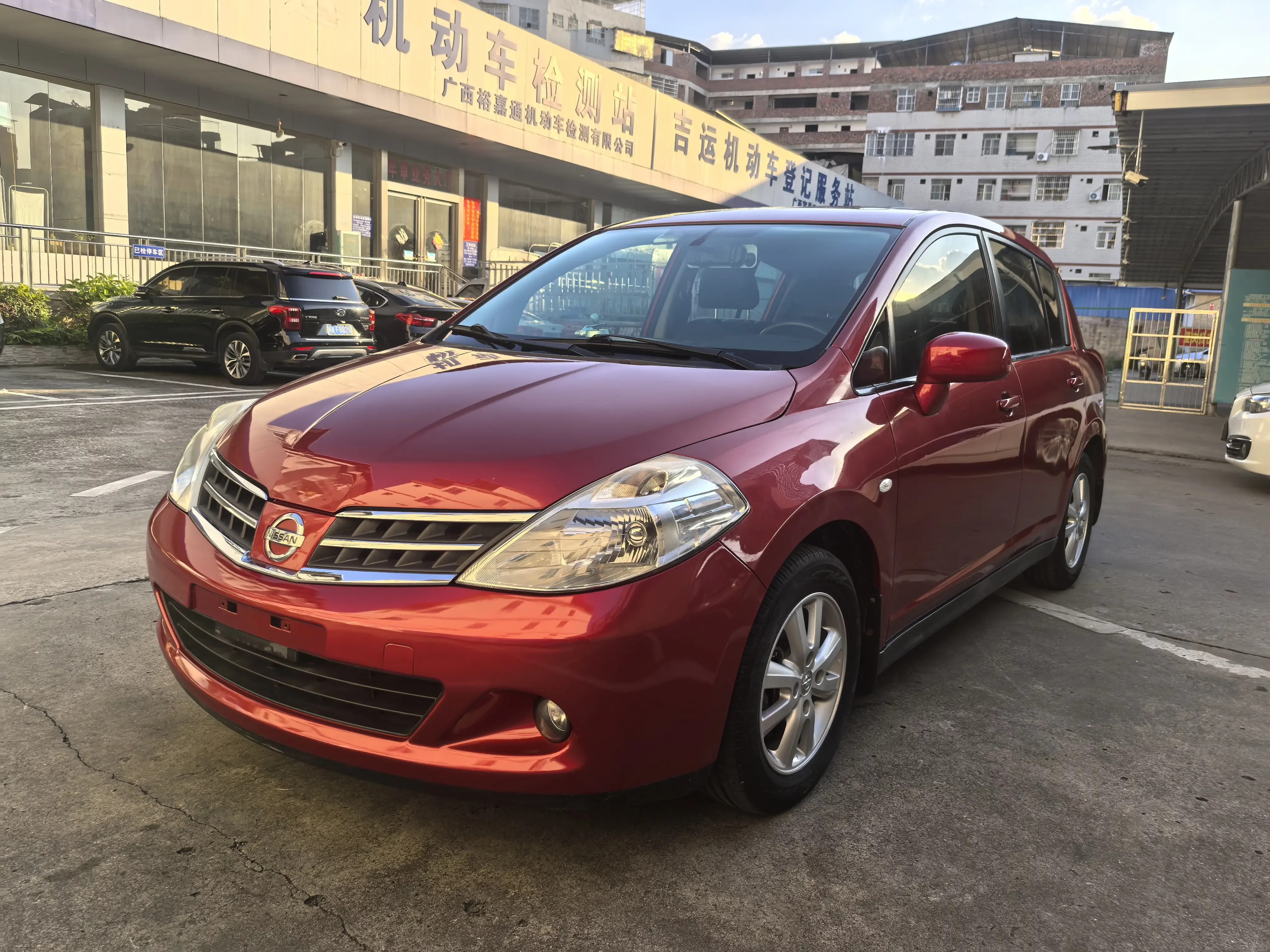 Nissan Tiida