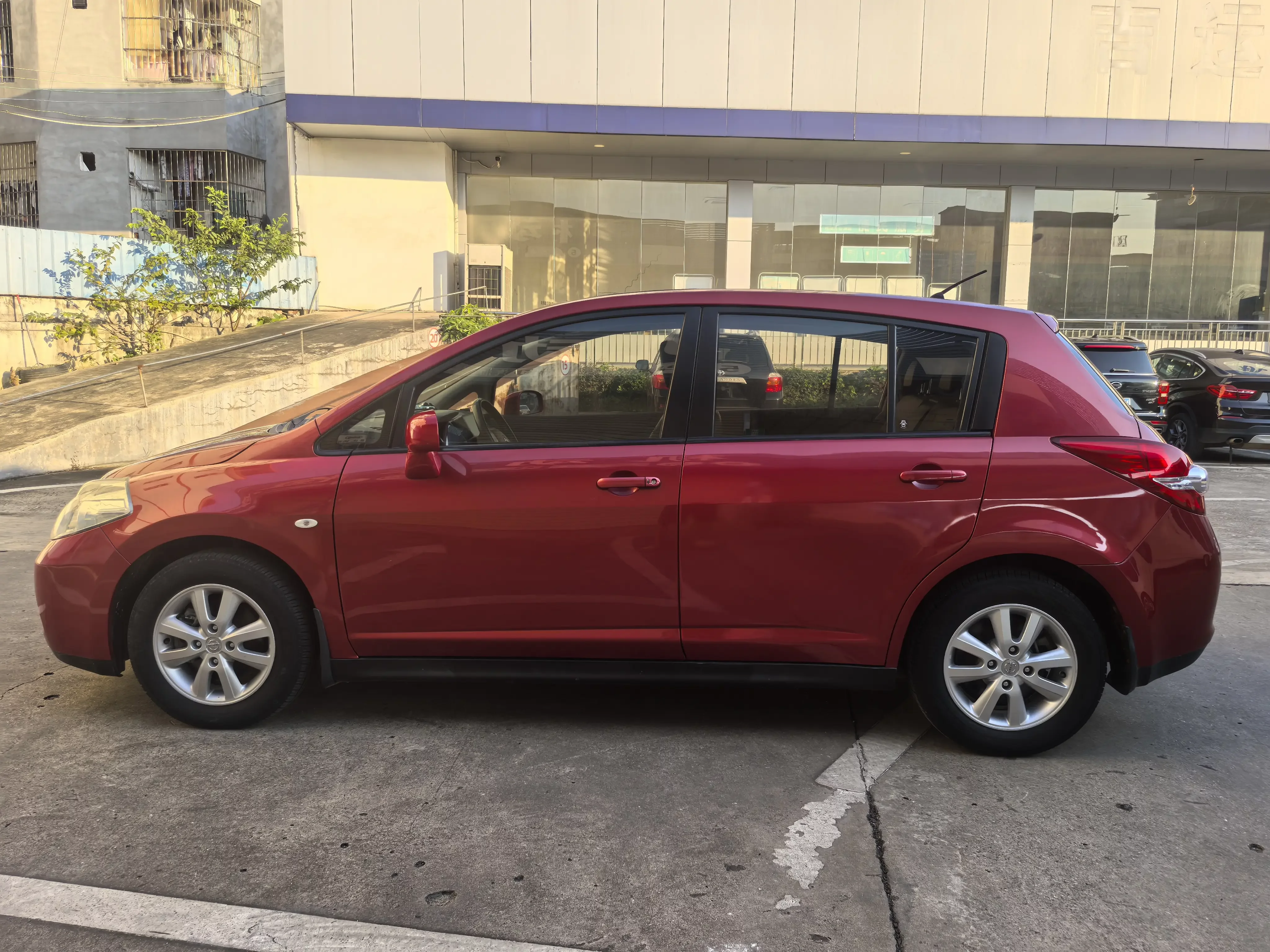 Nissan Tiida