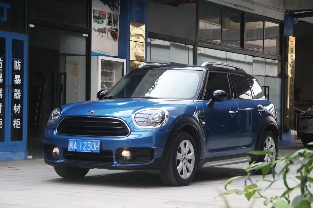 MINI COUNTRYMAN