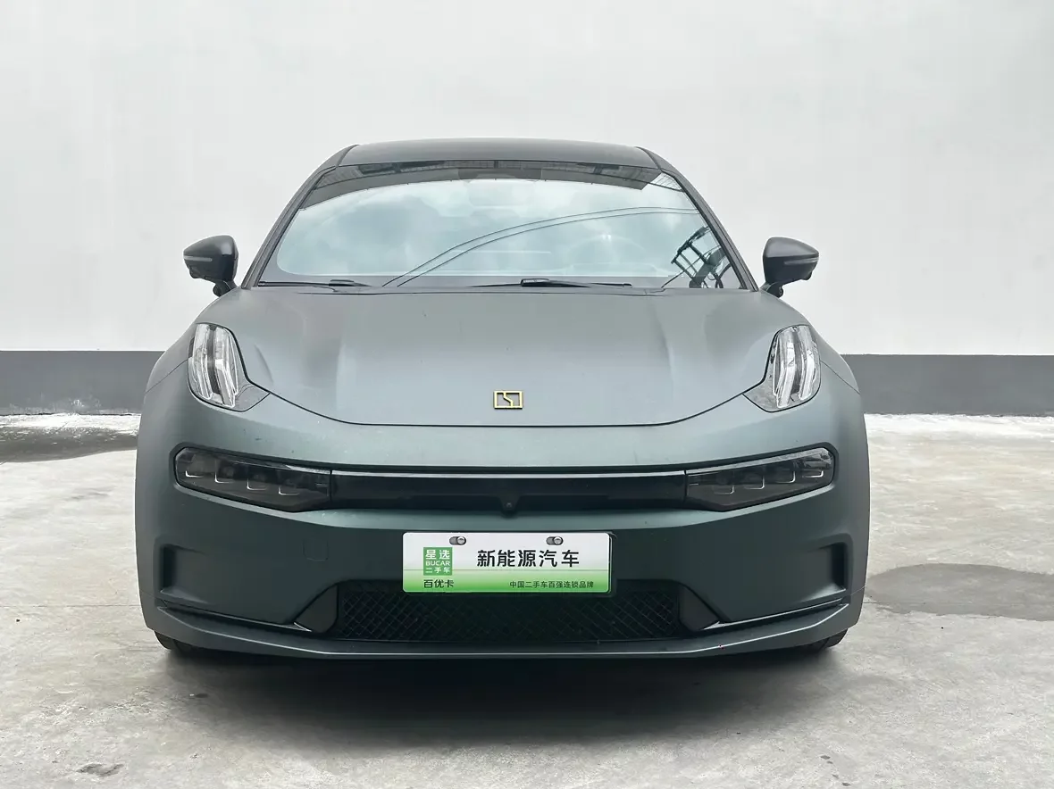 ZEEKR 001