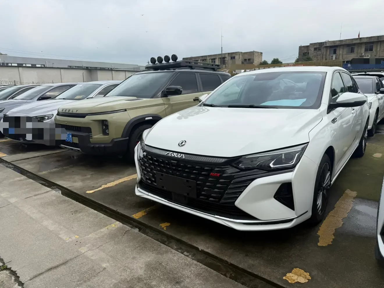 Dongfeng Yixuan MAX