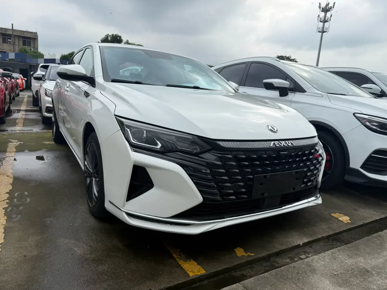 Dongfeng Yixuan MAX