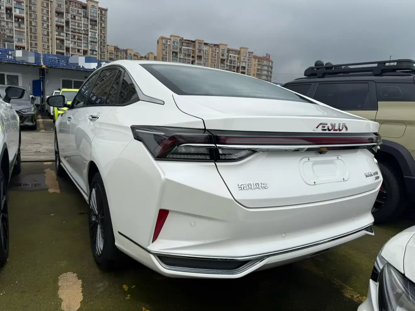 Dongfeng Yixuan MAX