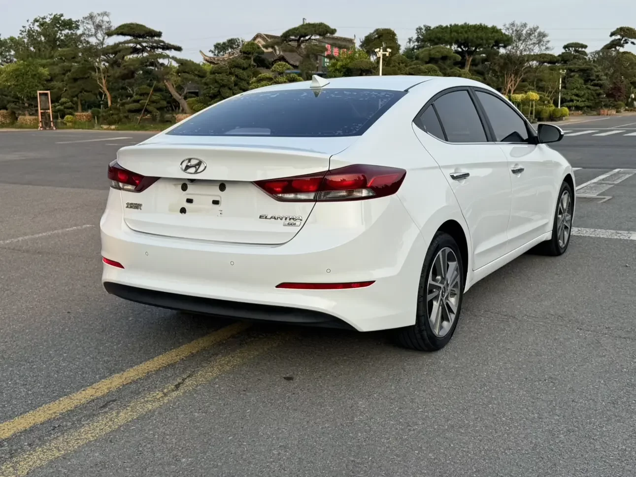 Hyundai lead