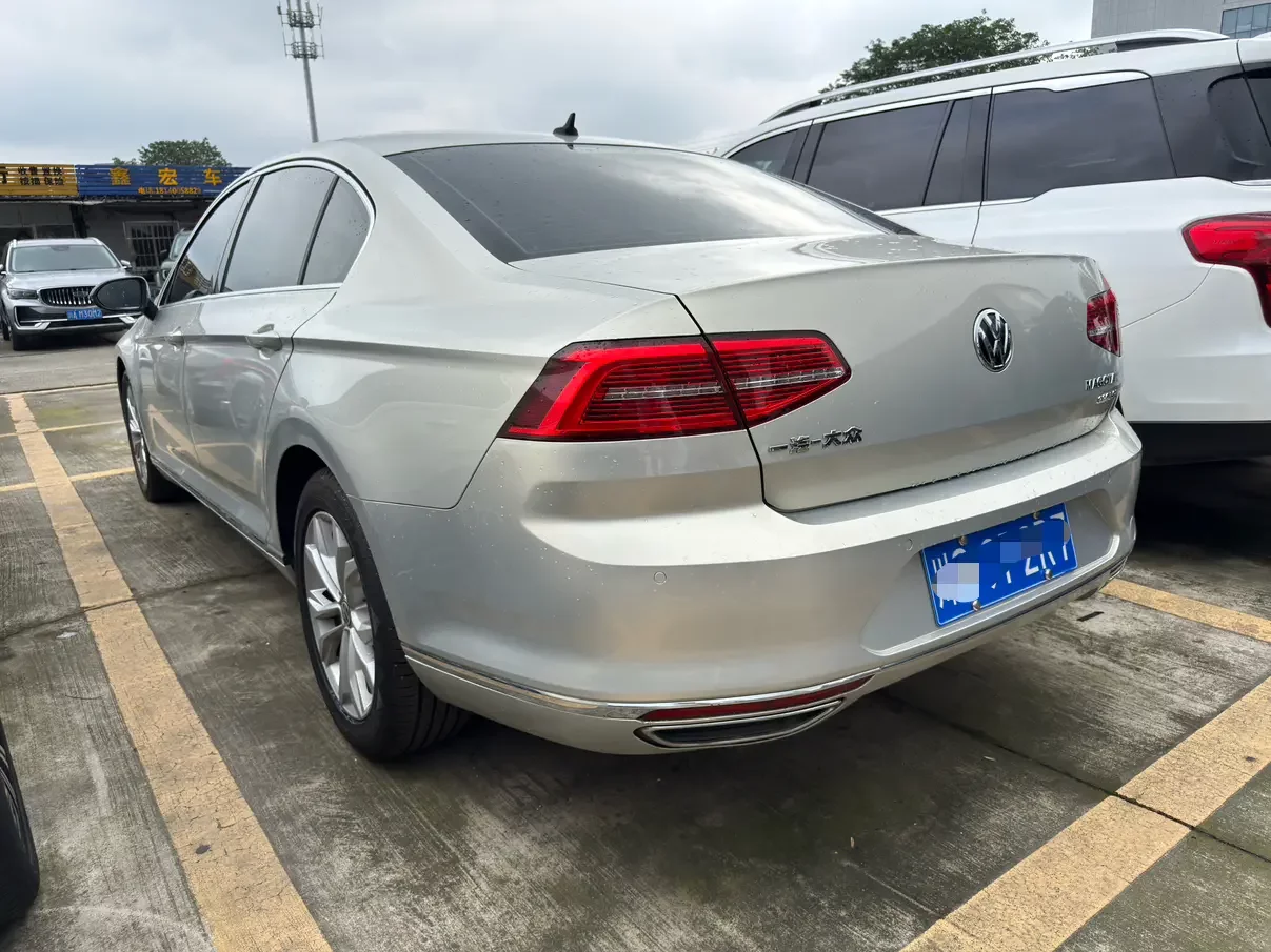 Volkswagen Magotan