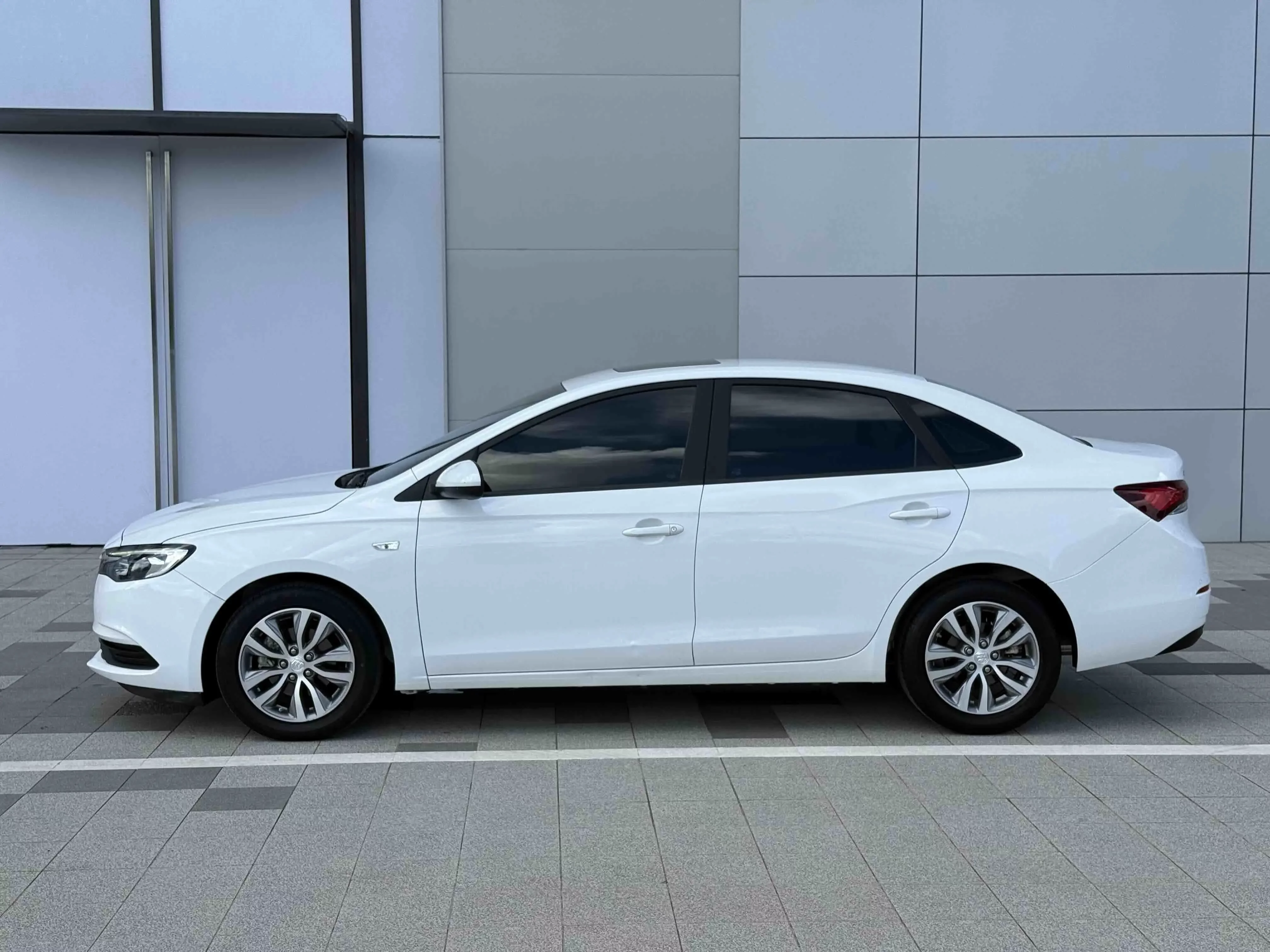 Buick Yinglang