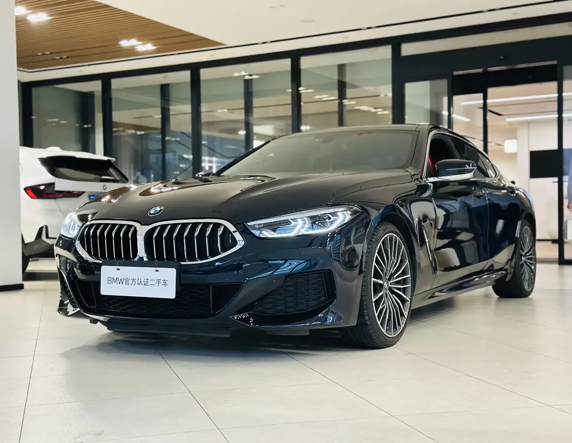 BMW 8 Series