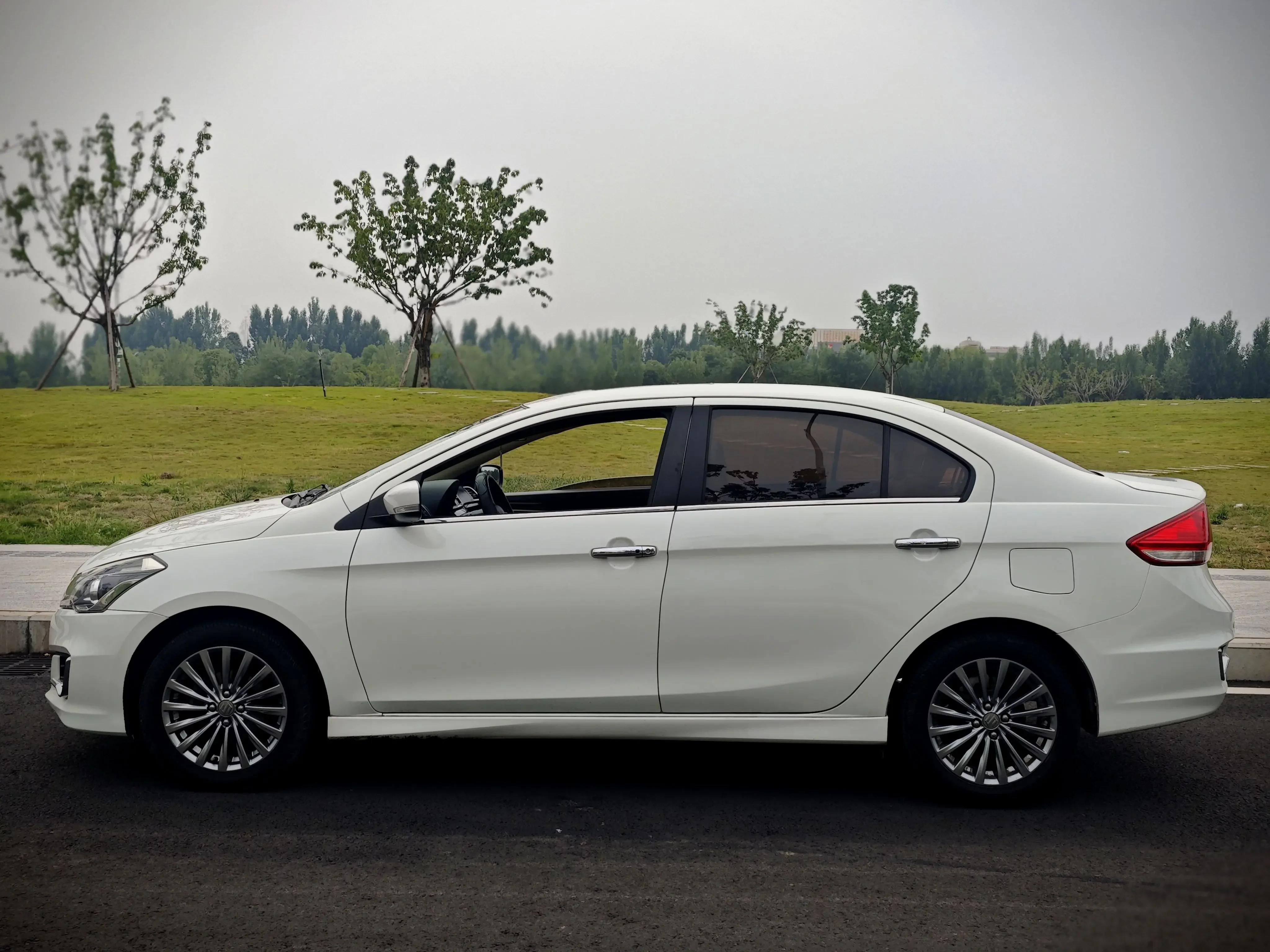 Suzuki Alivio